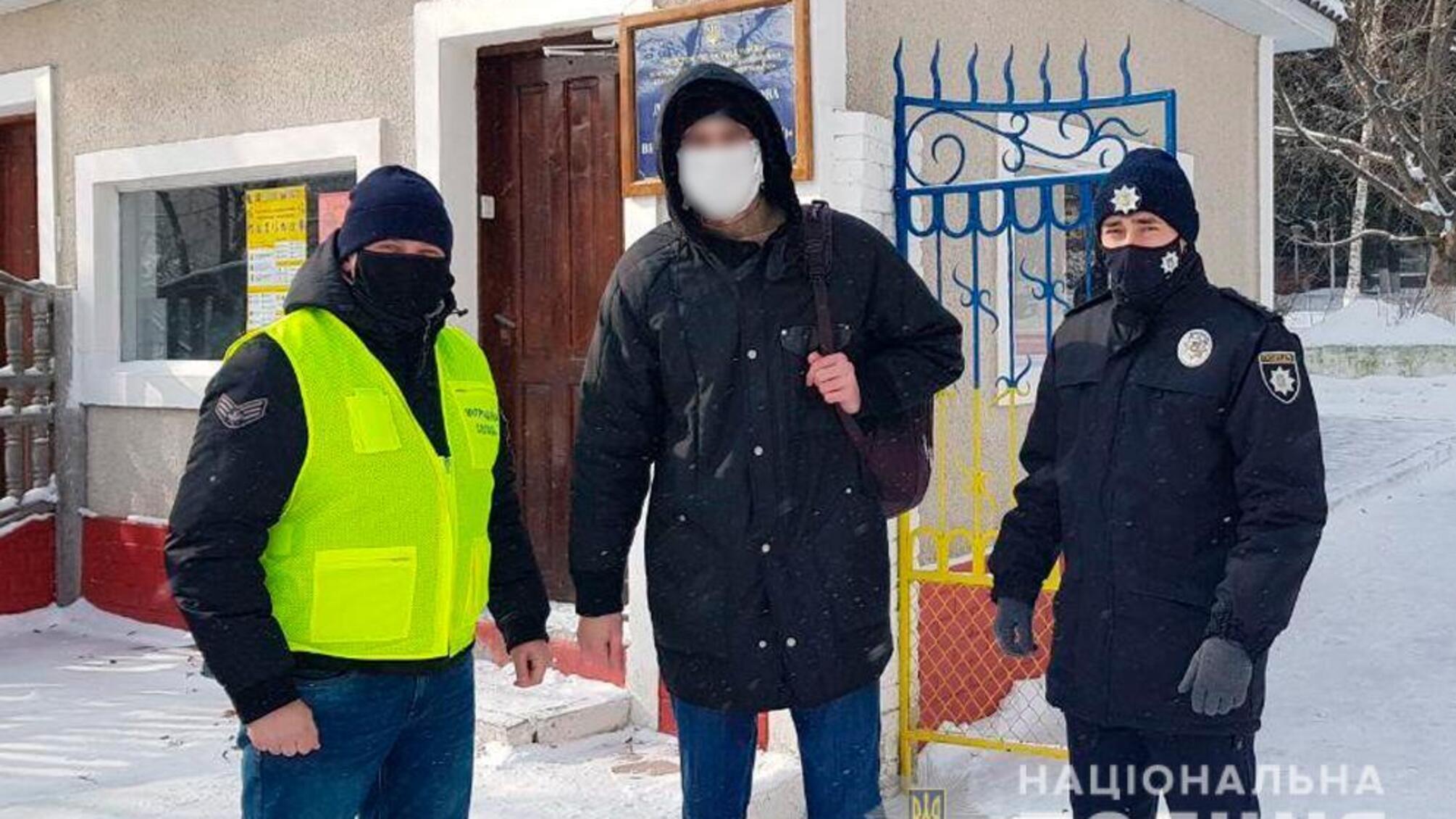 За клопотанням міграційної поліції Чернівецької області іноземця-порушника примусово повернули на батьківщину