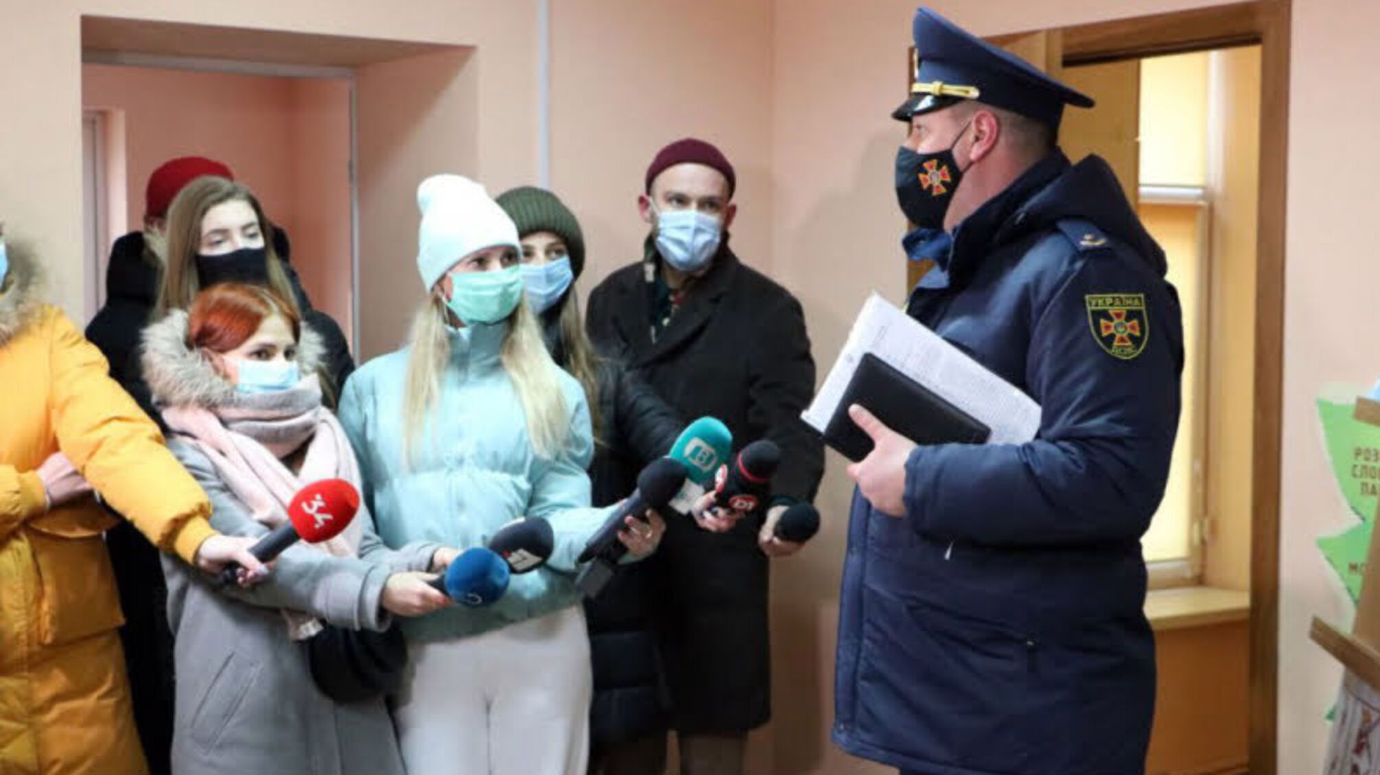 Житомирська область: фахівці ДСНС відкрили двері квартири, літній господар якої декілька днів не виходив на зв’язок