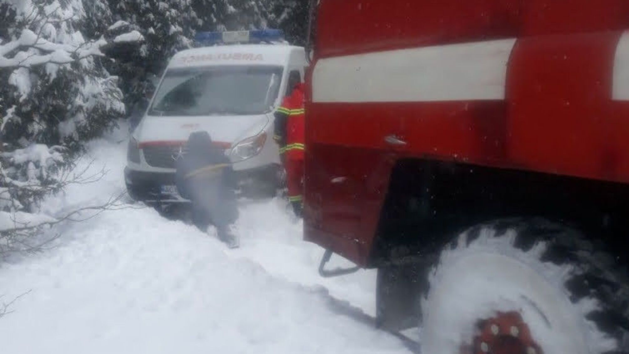 На Волині за минулу добу рятувальники визволили зі снігових пасток 58 автомобілів та надали допомогу 83 людям