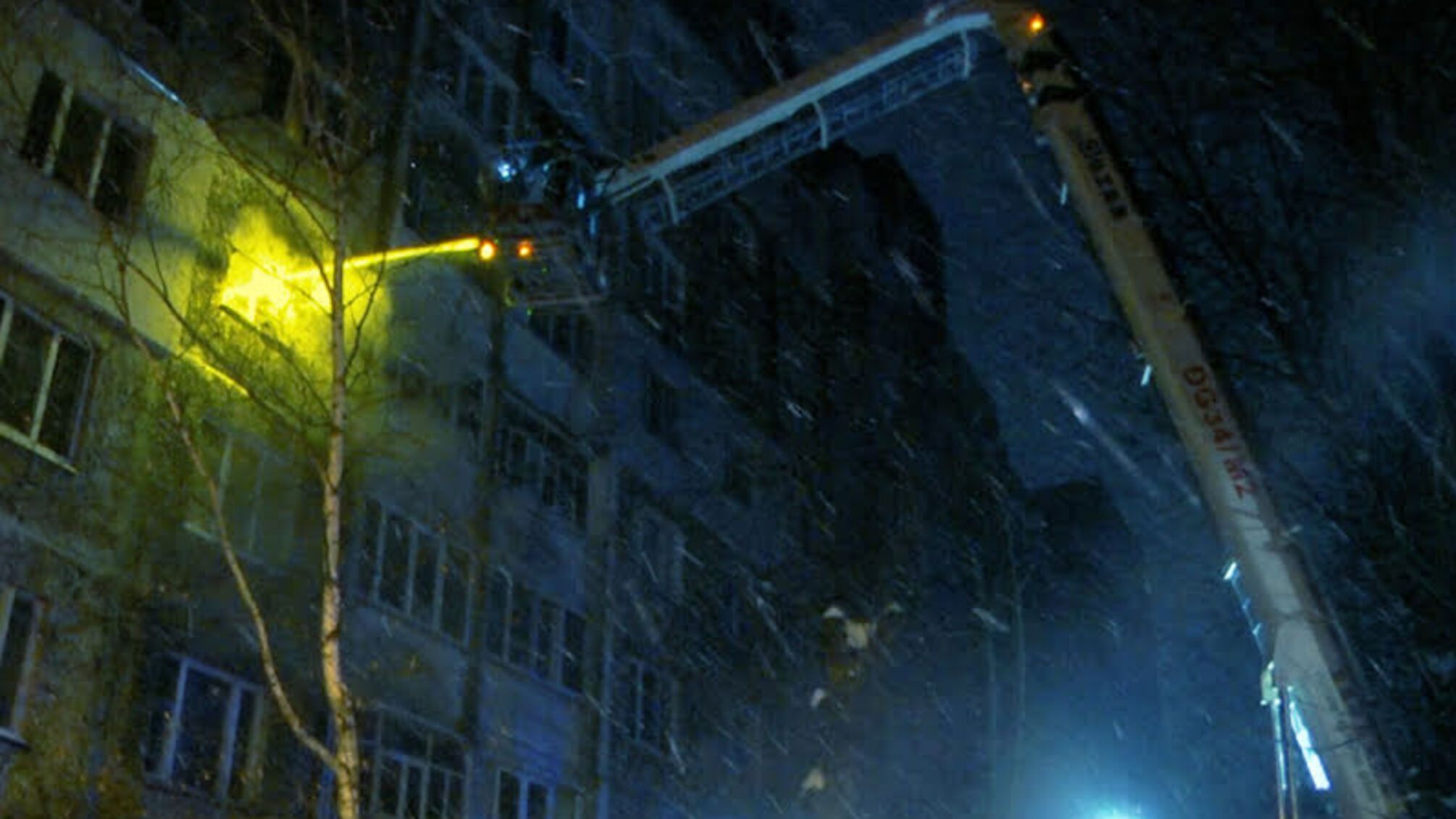 м. Хмельницький: вогнеборці ліквідували пожежу в квартири на 4-му поверсі багатоповерхівки