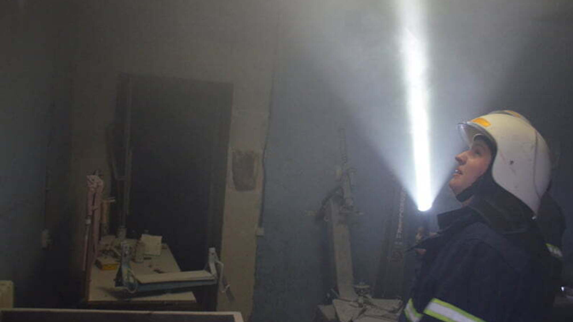 Миколаїв: рятувальники ліквідували пожежу в підвальному приміщенні, яка виникла внаслідок витіку газоповітряної суміші, є постраждалий