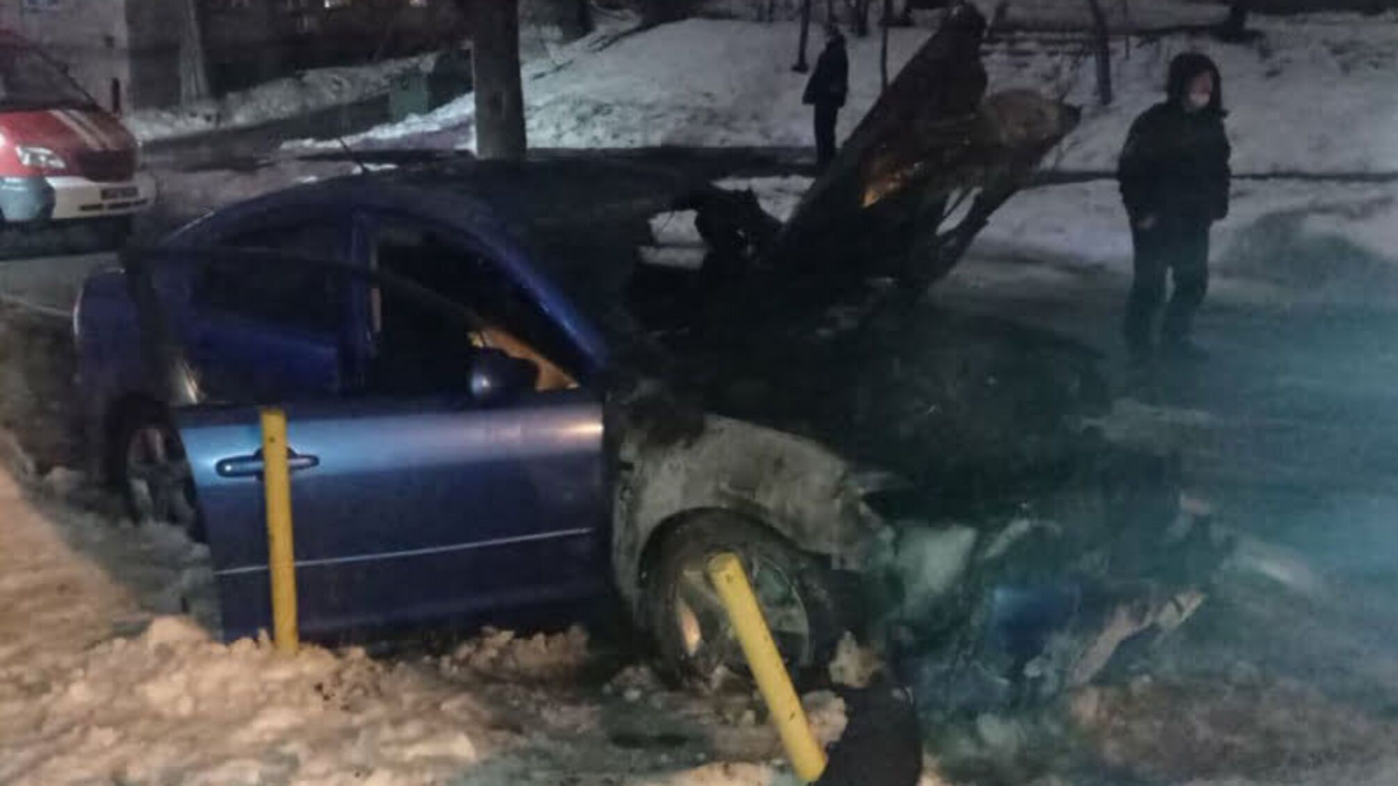 У Києві рятувальники ліквідували загоряння легкового автомобіля
