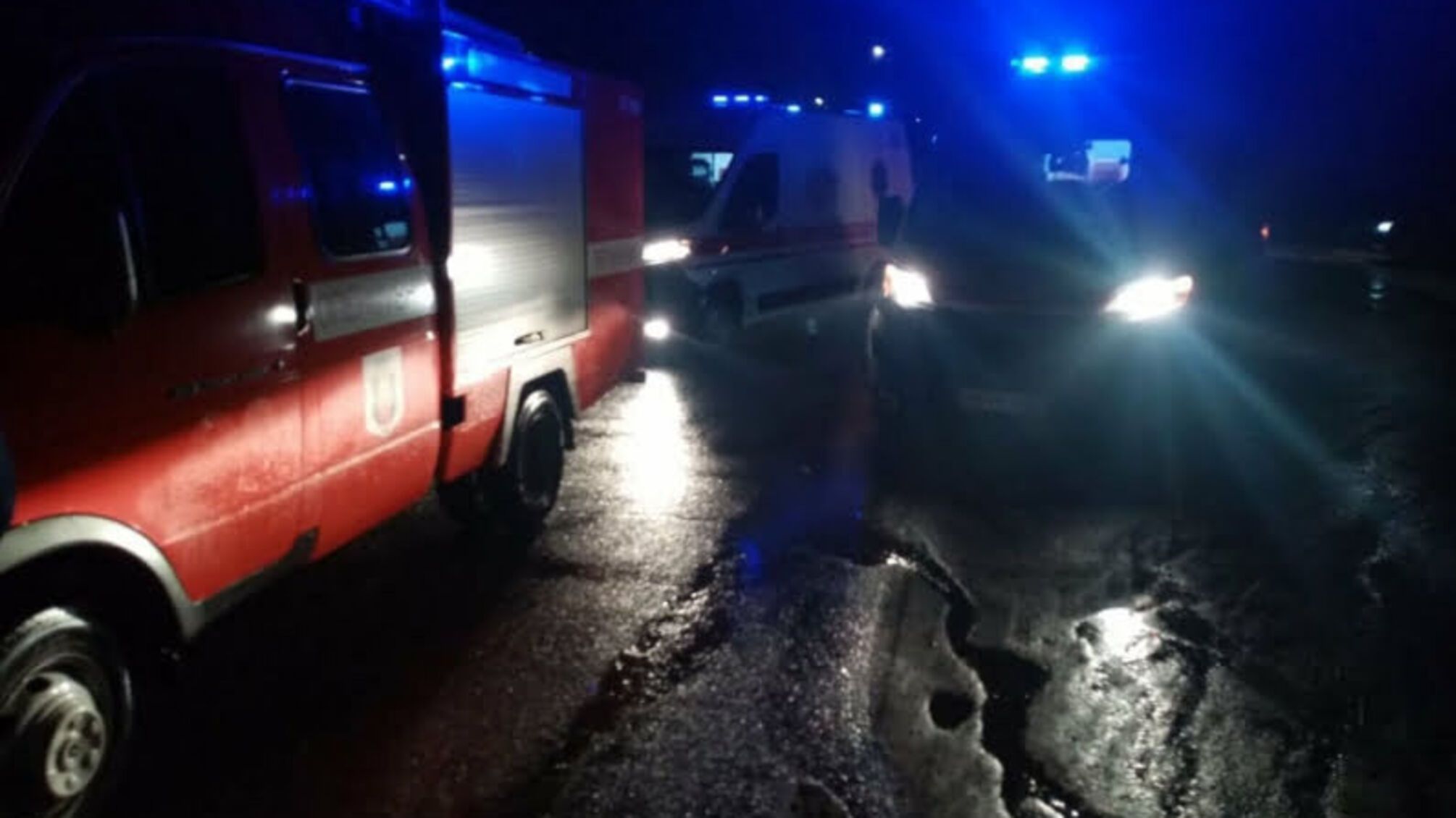 Вінницька область: рятувальники провели аварійно-рятувальні роботи під час ДТП