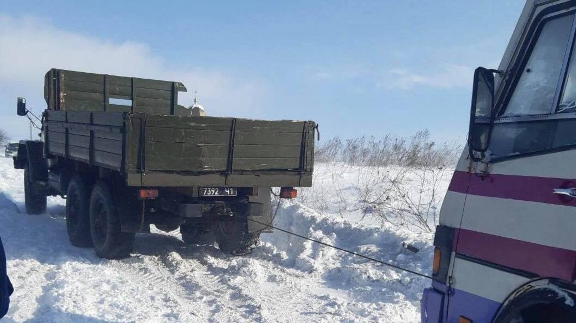 Рятувальники Львівщини надають допомогу населенню на автодорогах області