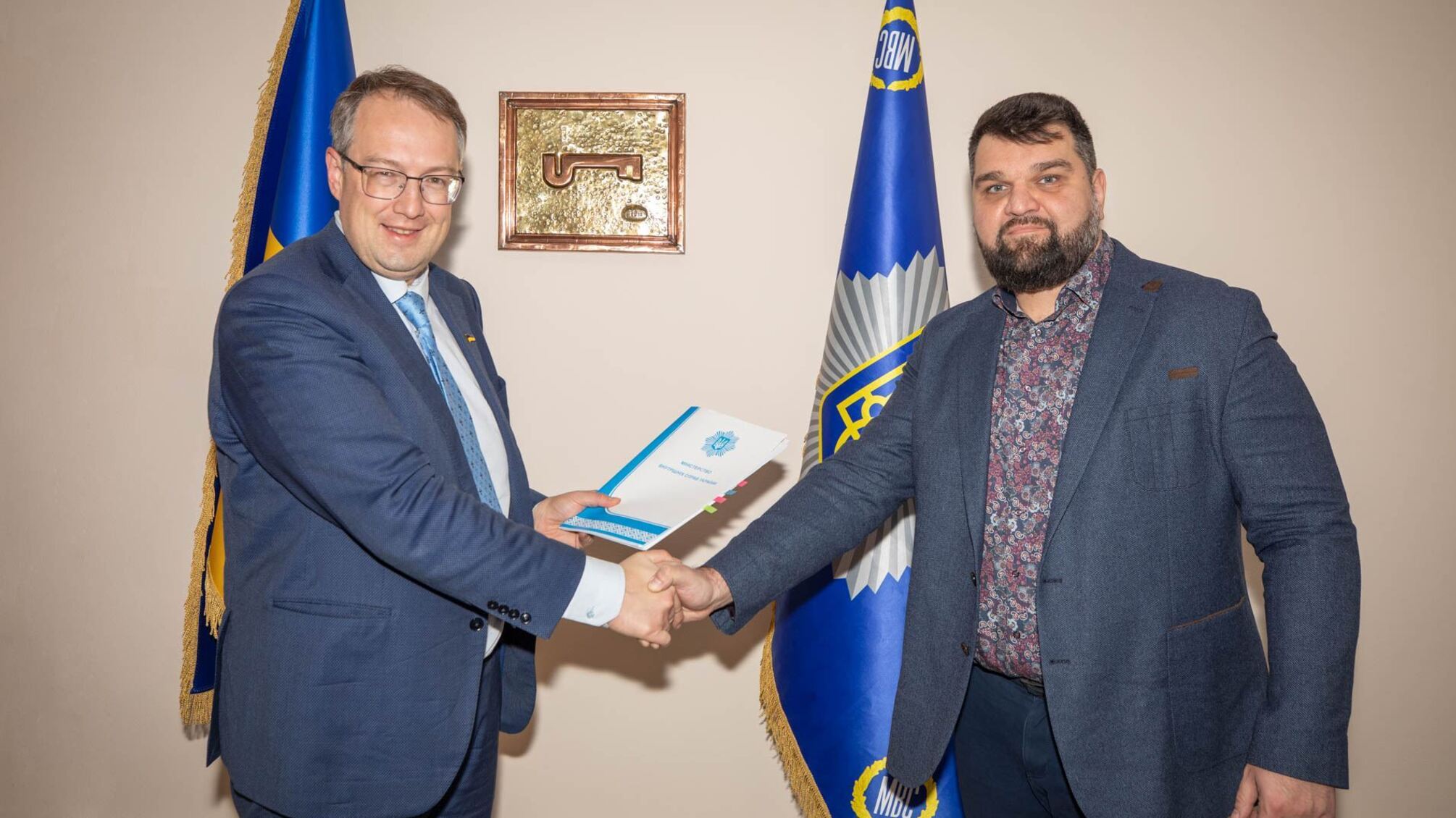 МВС впроваджує сучасні технології для людей з порушенням слуху