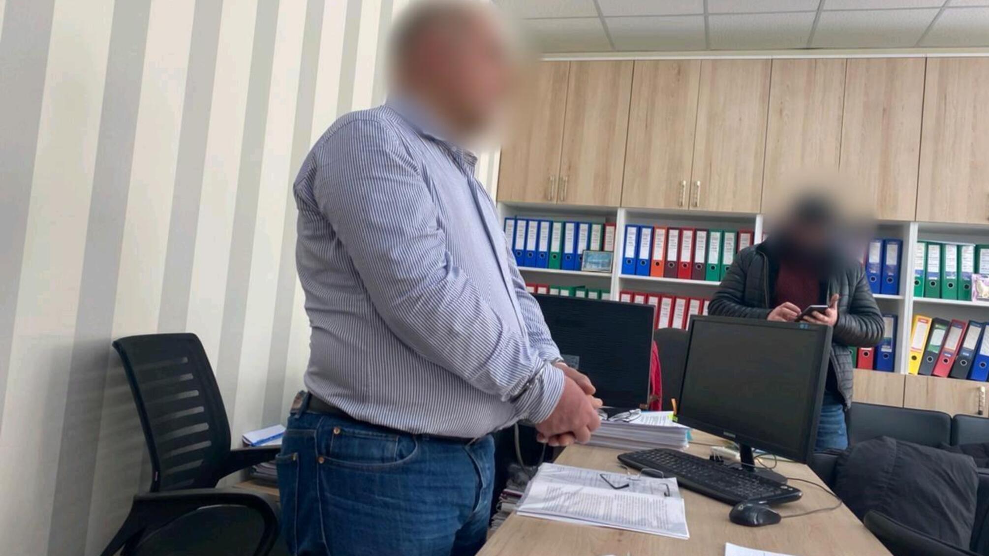 Слідчі Нацполіції затримали посадовця Ірпінської міської ради на одержанні хабаря