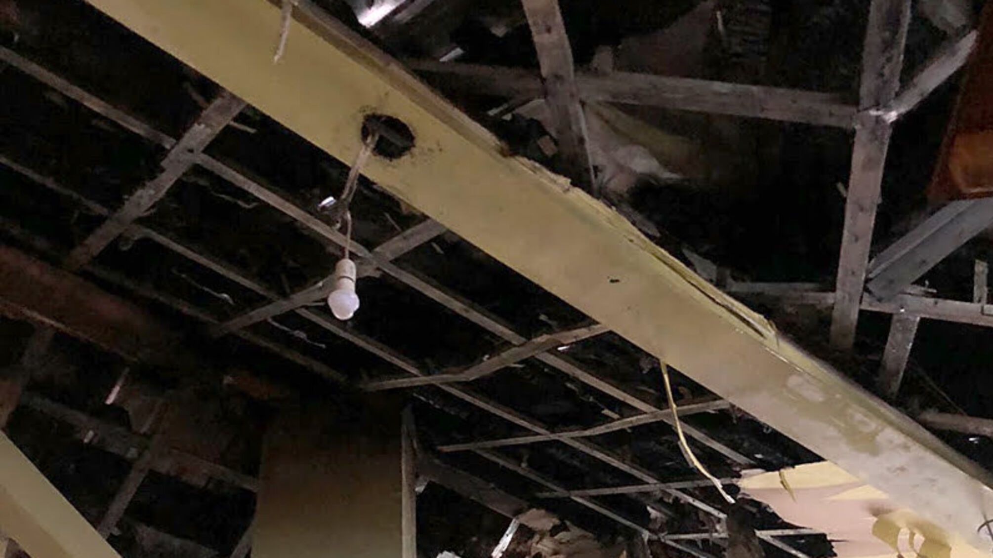 На Закарпатті рятувальники ліквідували пожежу в магазині