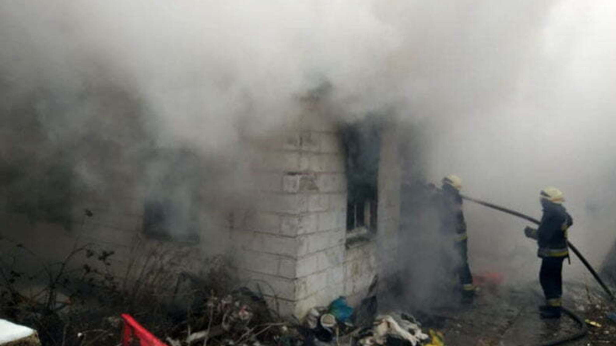 м. Дніпро: надзвичайники ліквідували пожежу у приватному будинку