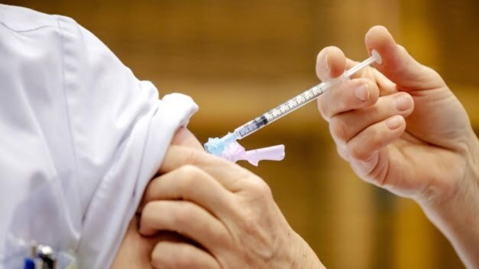 В Україні почалися практичні навчання мобільних бригад із COVID-вакцинації