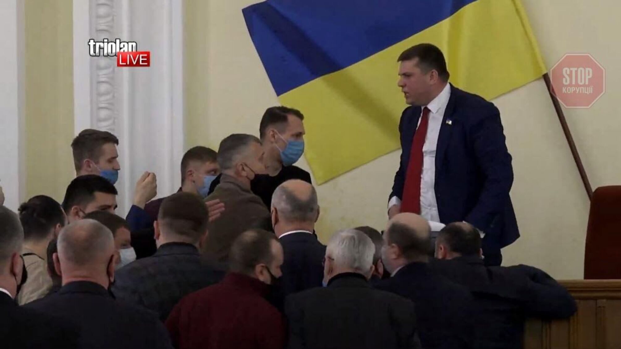 У Міськраді Харкова стався конфлікт через депутата від “ОПЗЖ”, який назвав Євромайдан ''держпереворотом'' (фото)