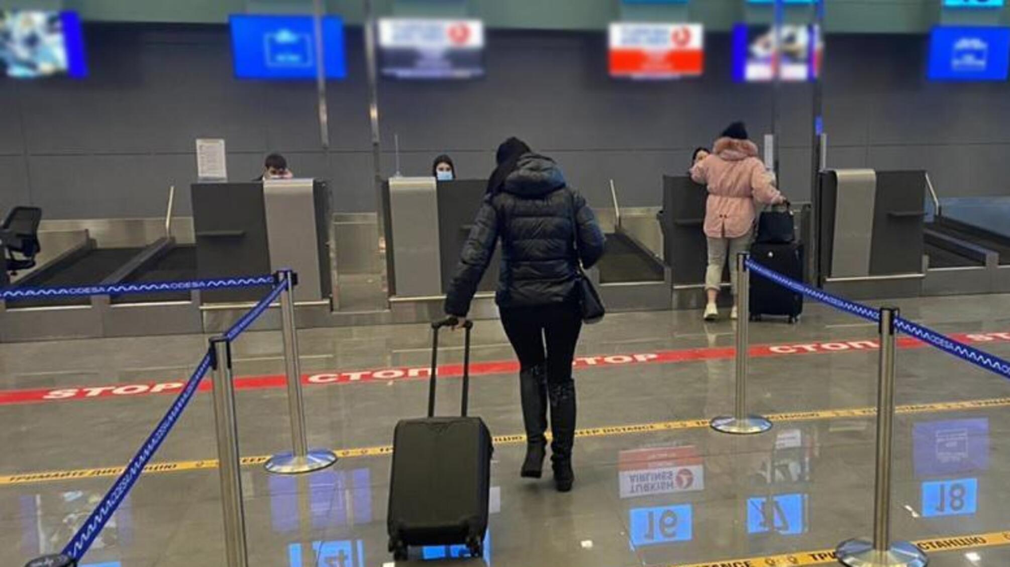 У Києві правоохоронці викрили злочинну діяльність жінки, яка організувала міжнародний канал торгівлі людьми