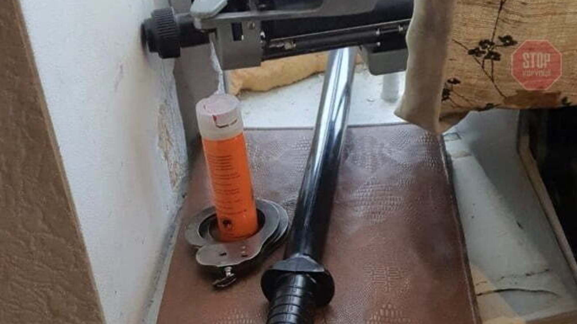 В Черкасской области двое полицейских пытали задержанного (фото)