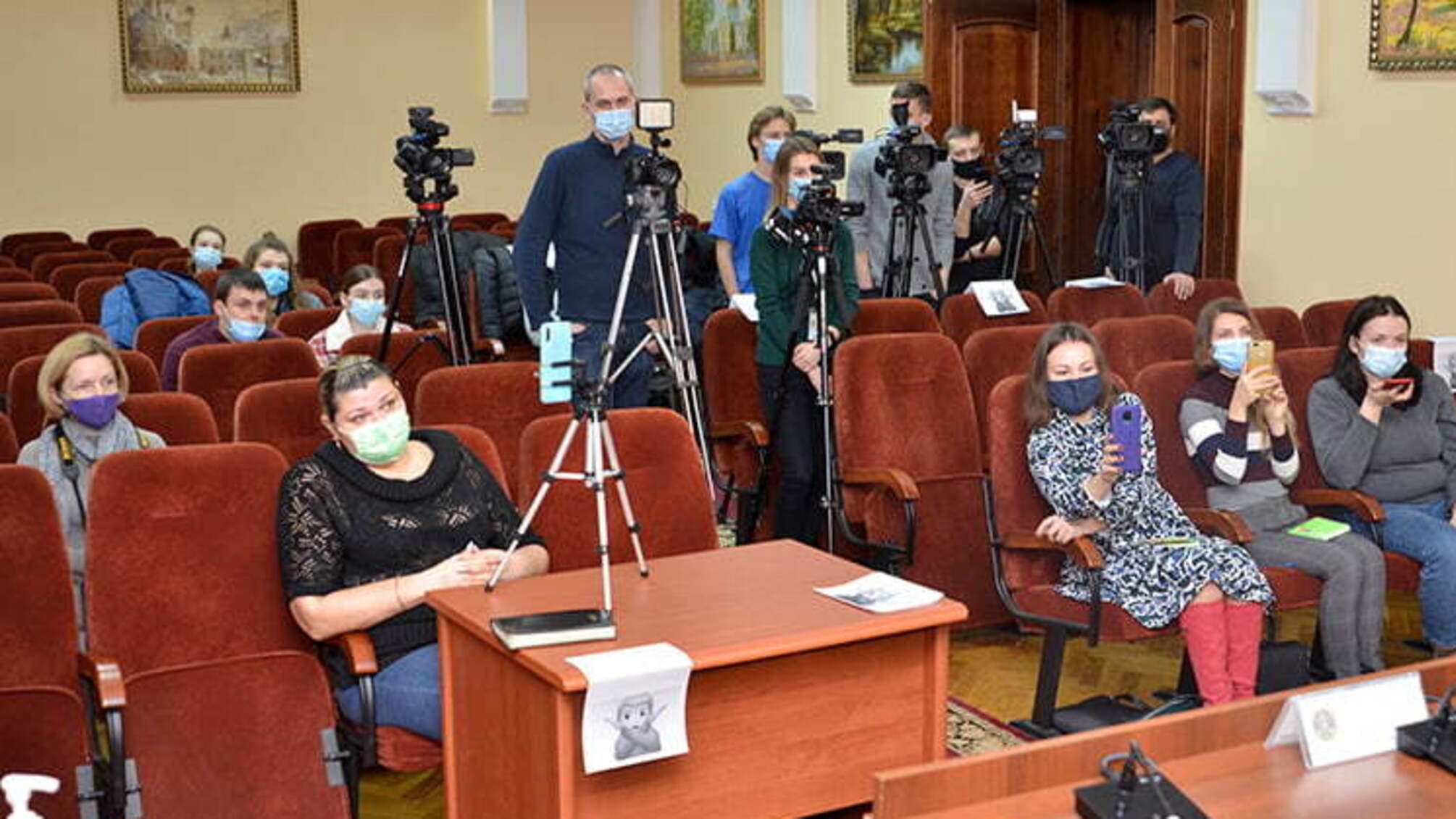 Чоловіка, який стріляв по дітях в Тернополі, взяли під варту одразу у залі суду