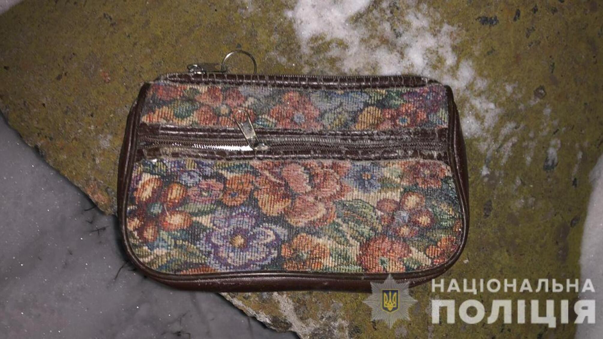 У Біляївці поліцейські викрили трьох неповнолітніх у пограбуванні літньої жінки