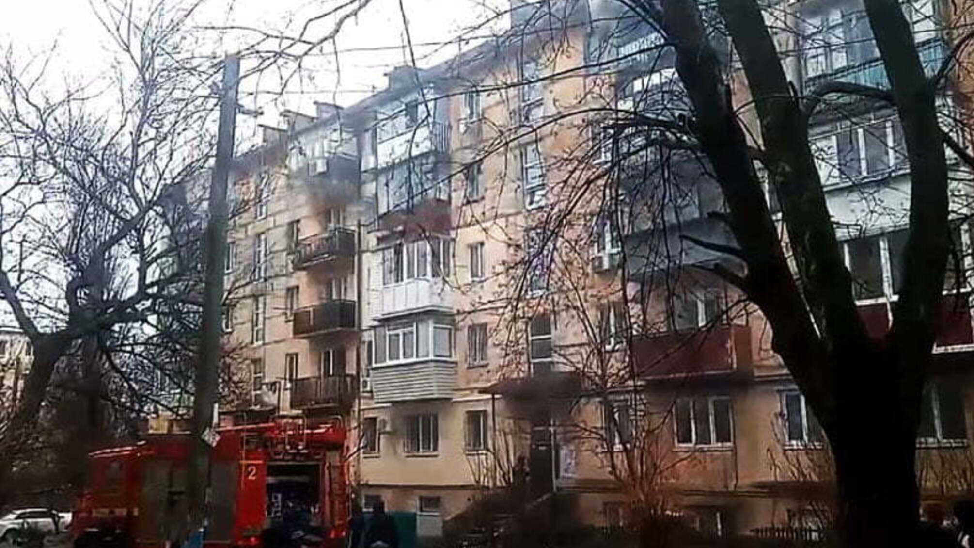 м. Дніпро: на пожежі надзвичайники врятували власницю квартири