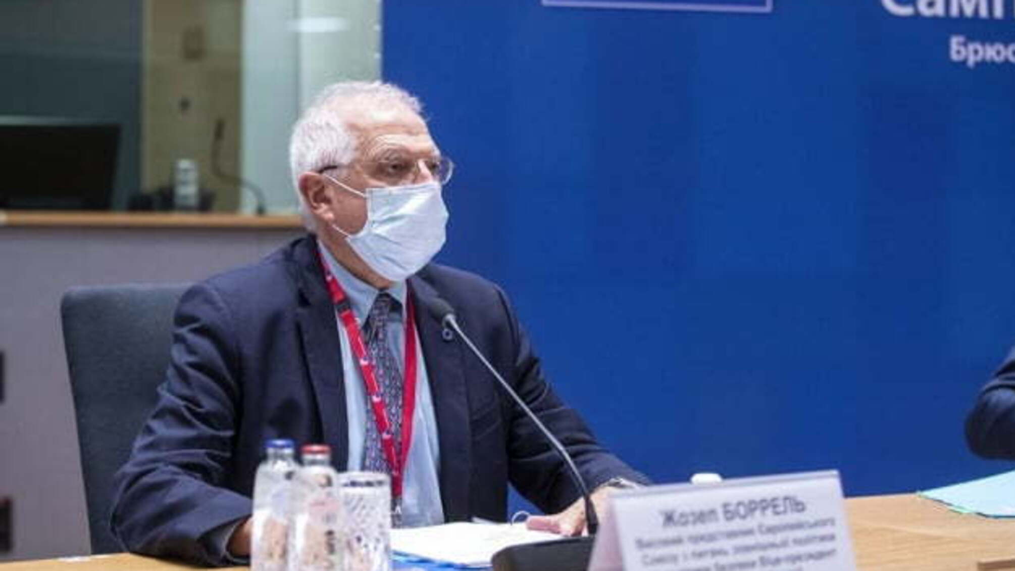 Деякі країни використовують COVID-вакцини у глобальній конкуренції – Боррель