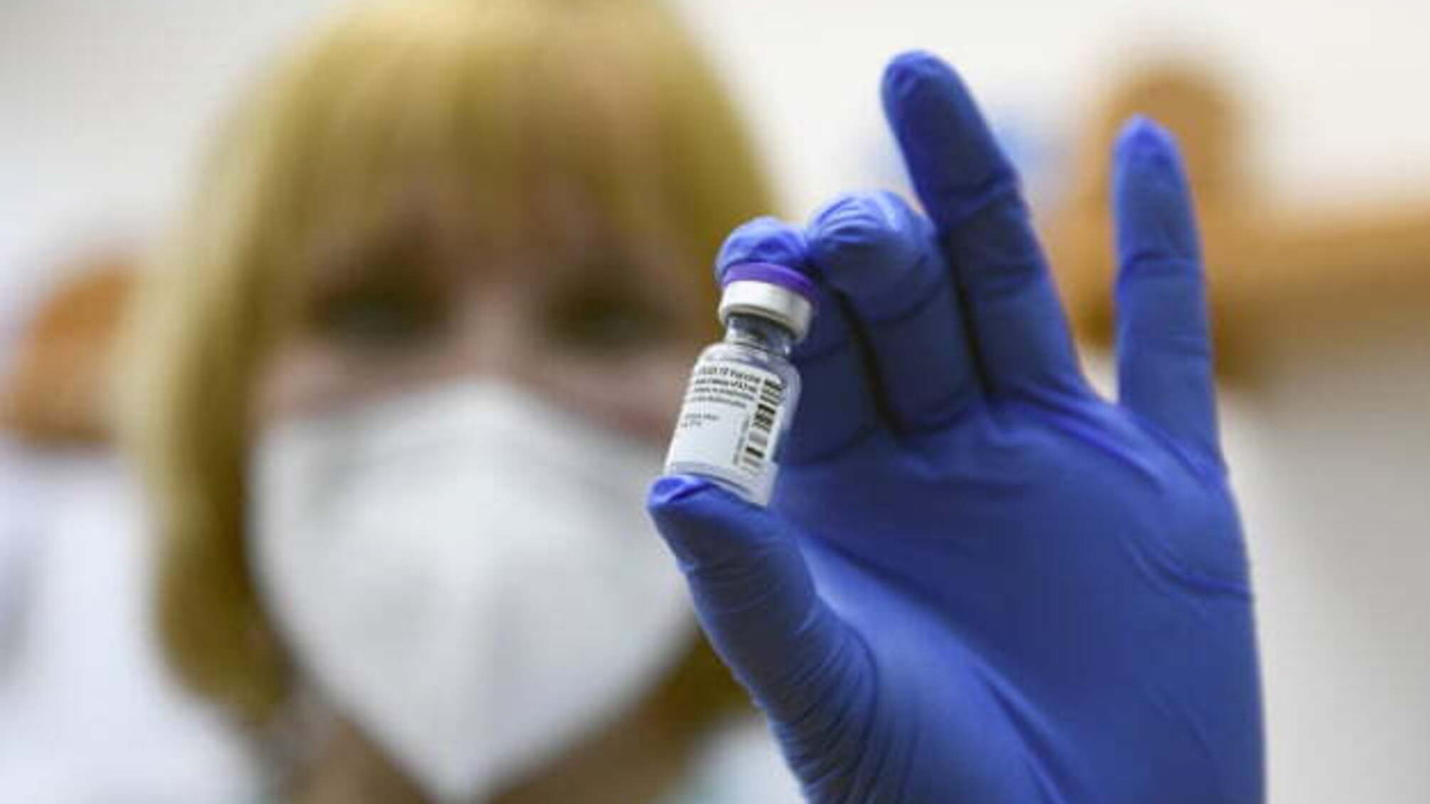 BioNTech додатково постачить Євросоюзу 75 мільйонів доз COVID-вакцини