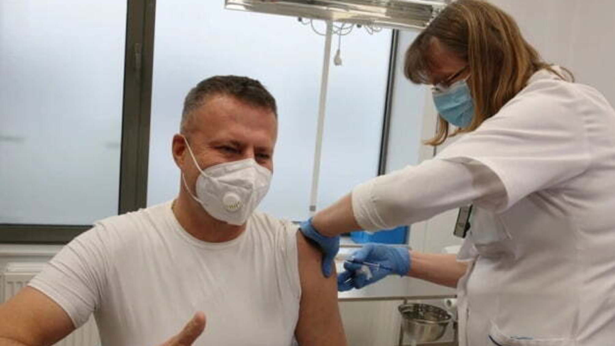 У Польщі громадян щеплюватимуть вакциною західних виробників