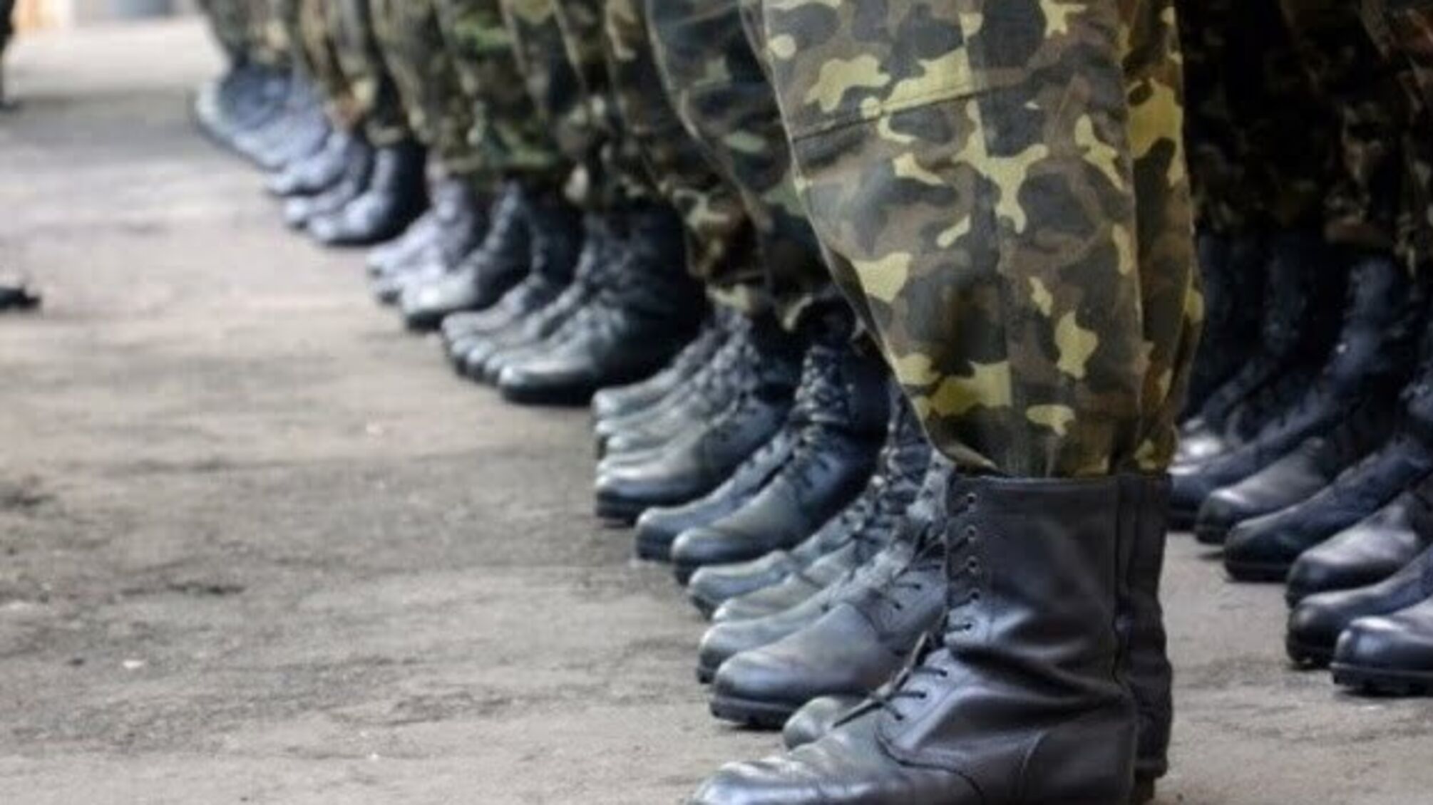 Окупанти затримали двох кримчан за відмову від служби в російській армії