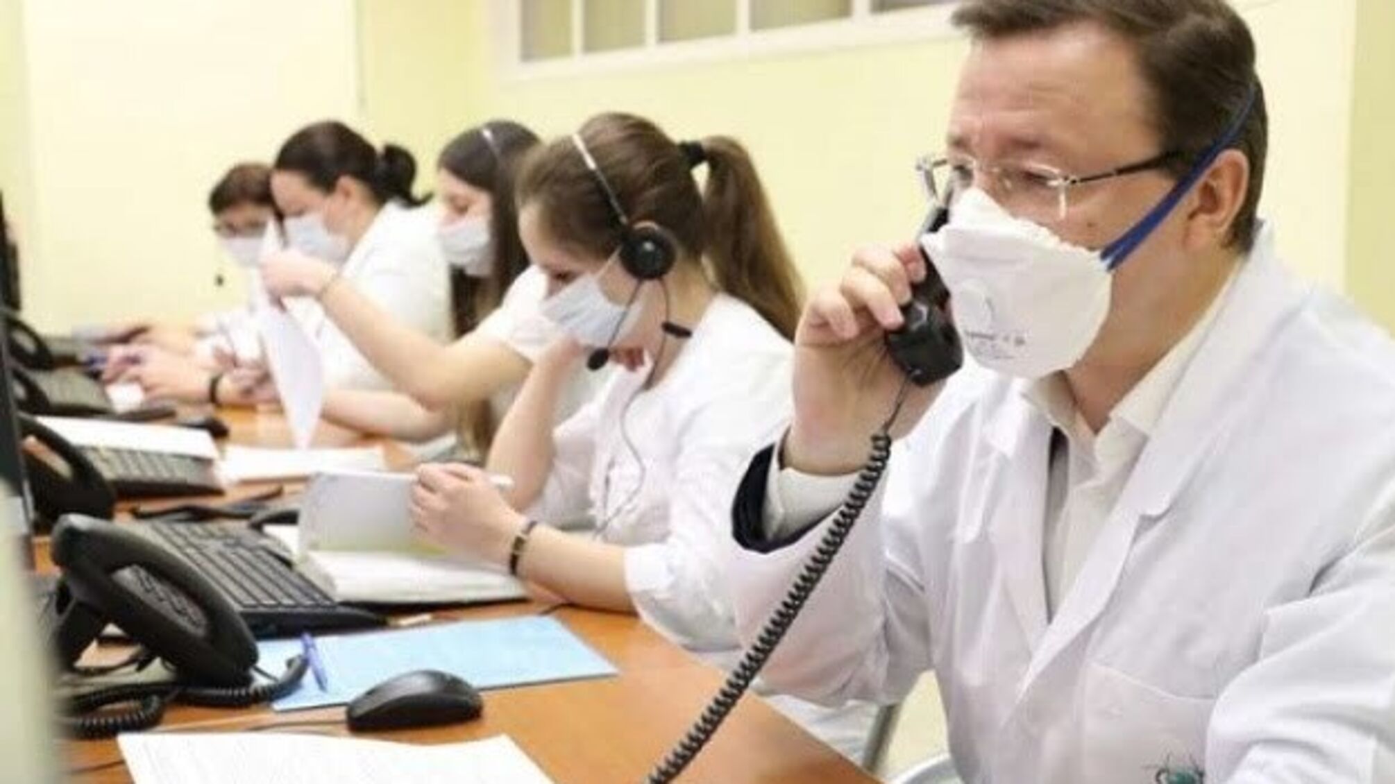 Майже 200 тисяч звернень: що питають українці у «ковідному» контактцентрі МОЗ