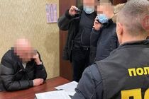 Шахрайство на 100 тисяч доларів: правоохоронці затримали заступника директора ''Украероруху''