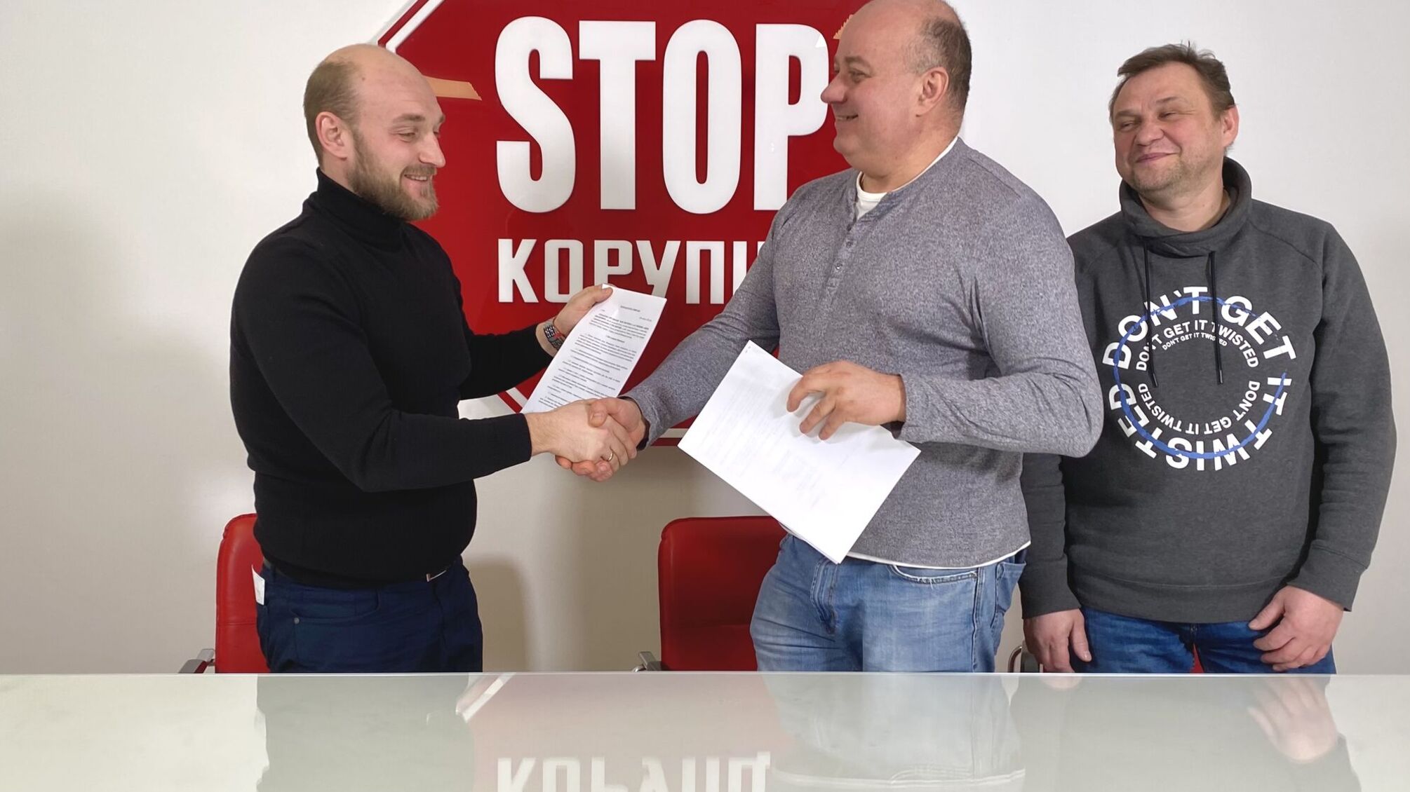 'Збережемо парк': антикорупціонери приєднались до боротьби проти незаконних забудов