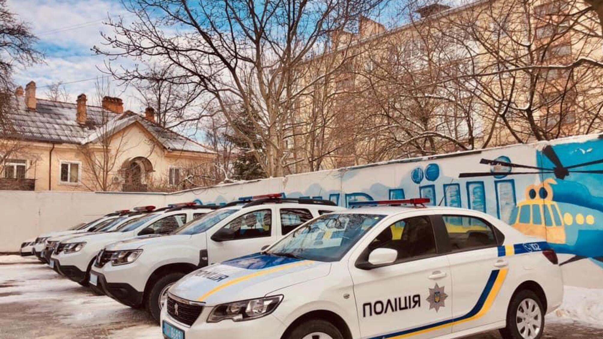 Прикарпатські поліцейські отримали нові службові автомобілі