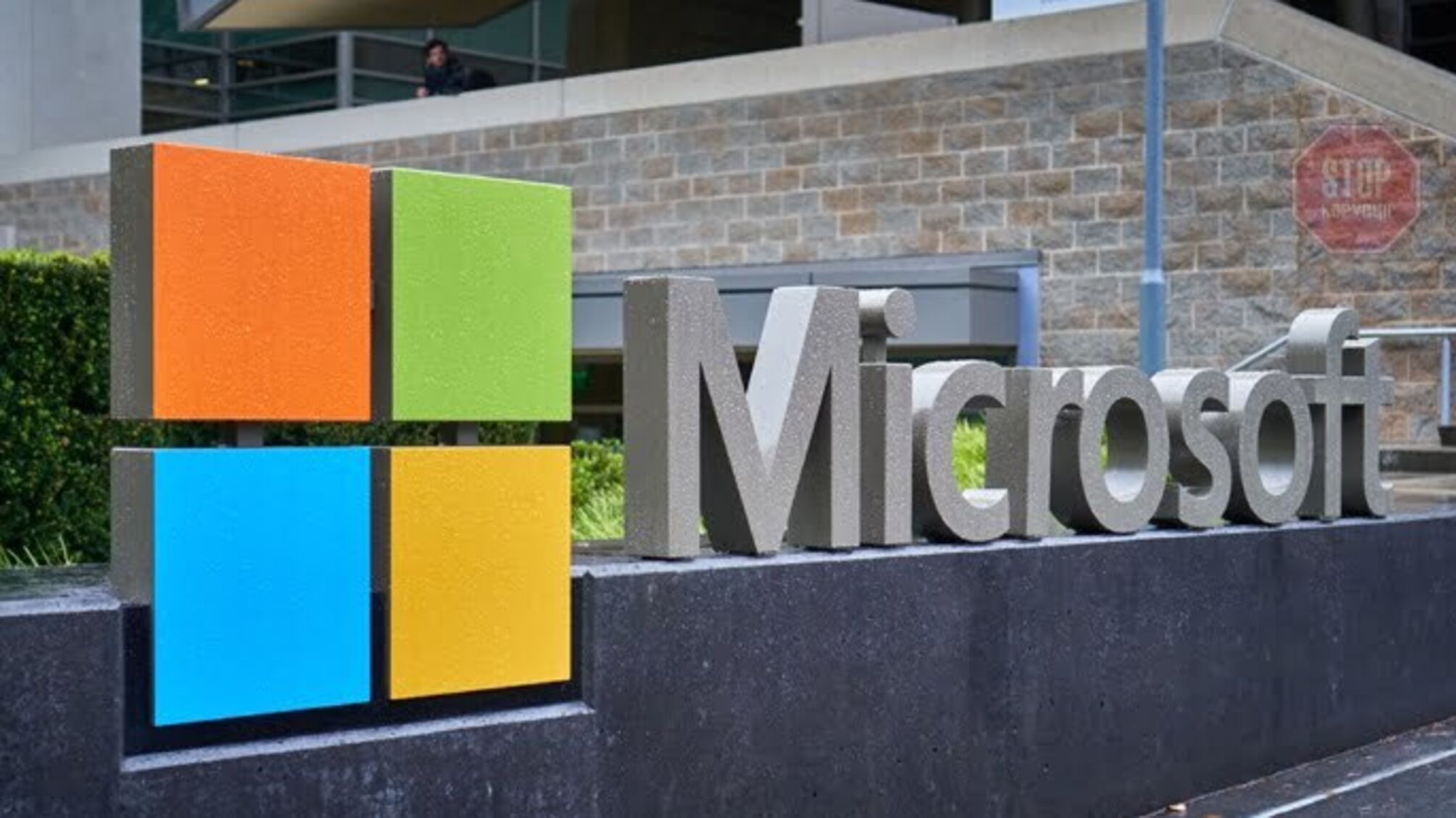 Можливо причетна Росія: у Microsoft заявили, що груднева кібератака була “найбільшою та найскладнішою”, яку тільки бачив світ
