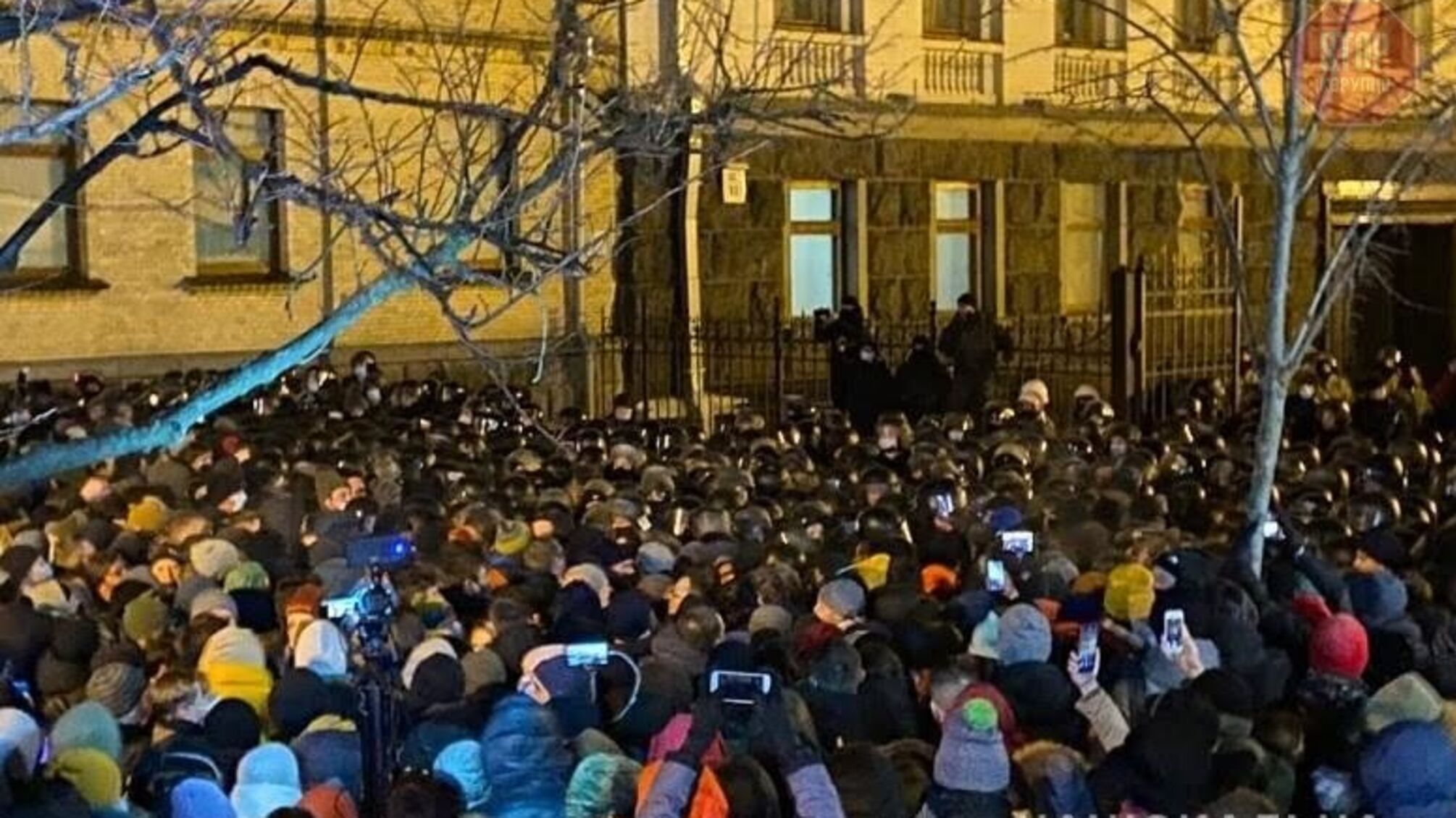 На акції проти ув'язнення Стерненка під ОП затримали 17 активістів