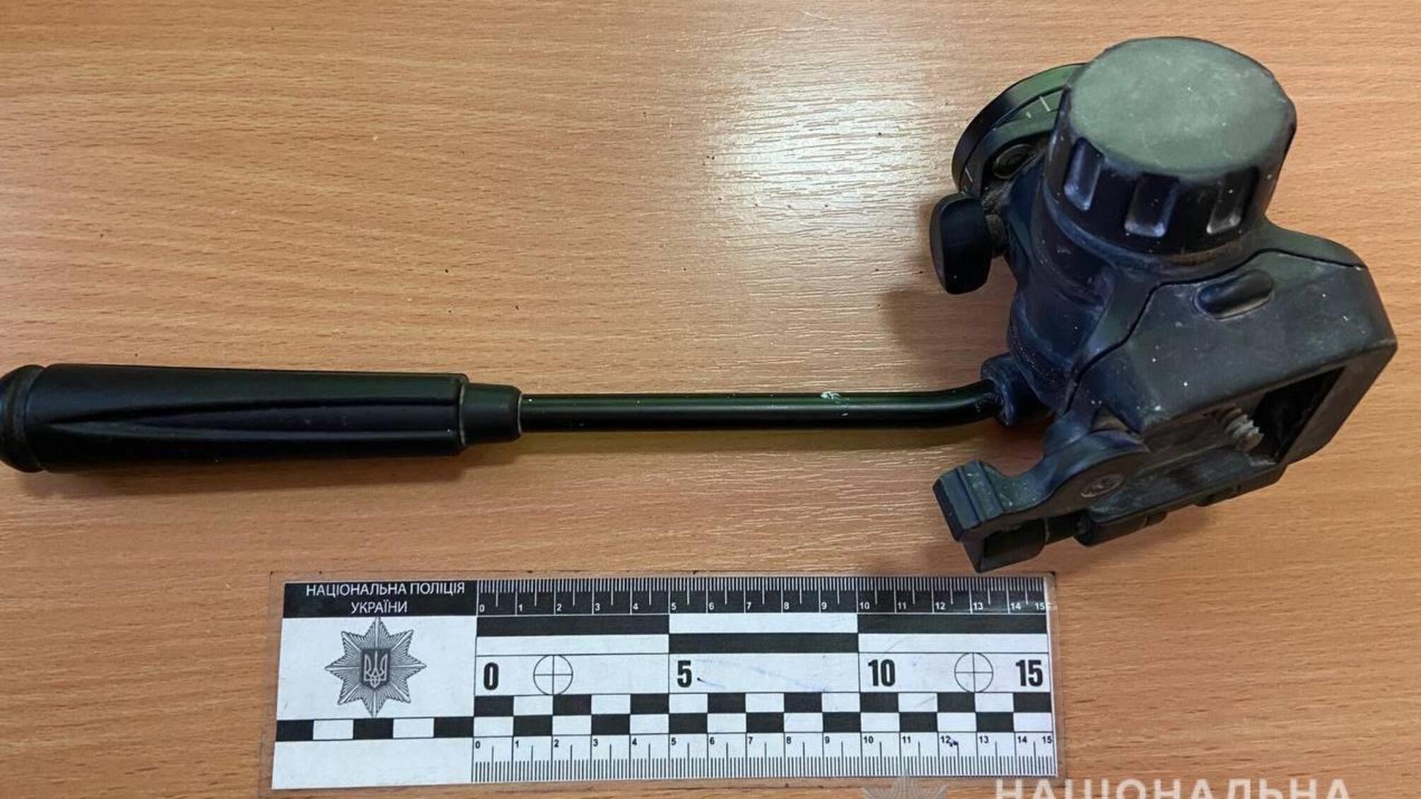 В Одесі поліцейські затримали двох підозрюваних у викраденні майна з офісу та квартири