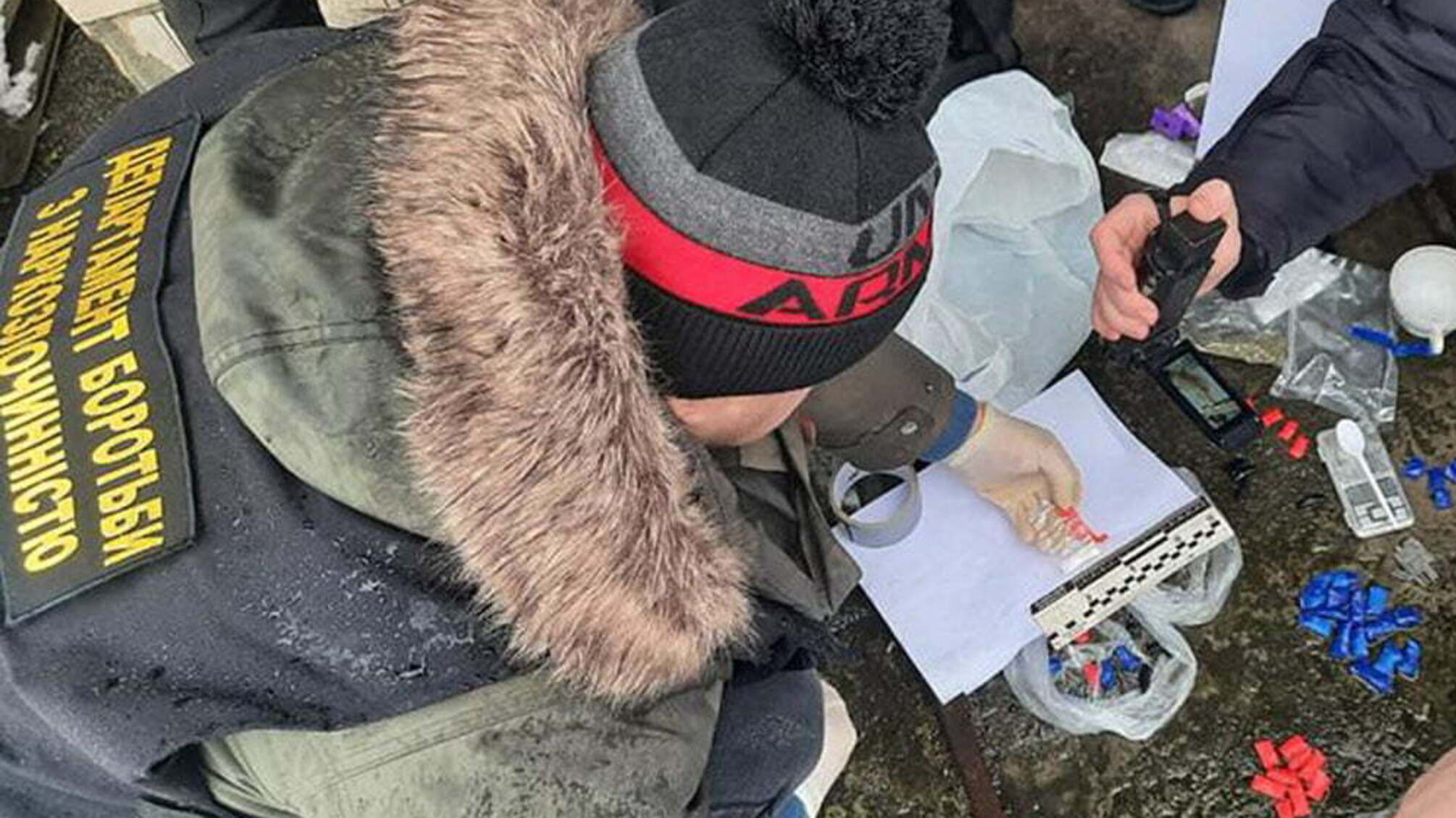 В Умані поліцейські ліквідували Інтернет-магазин з продажу канабісу та амфетаміну