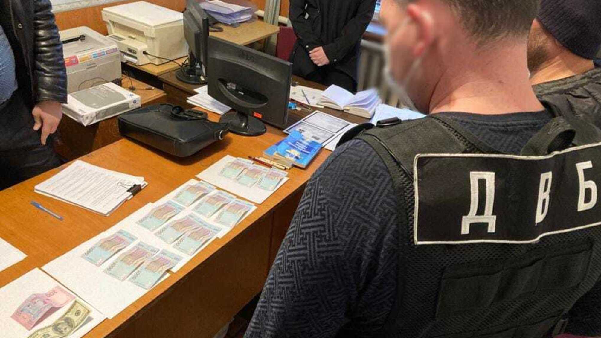 Внутрішня безпека затримала двох братів за напад на поліцейського Запоріжжя та спробу підкупу
