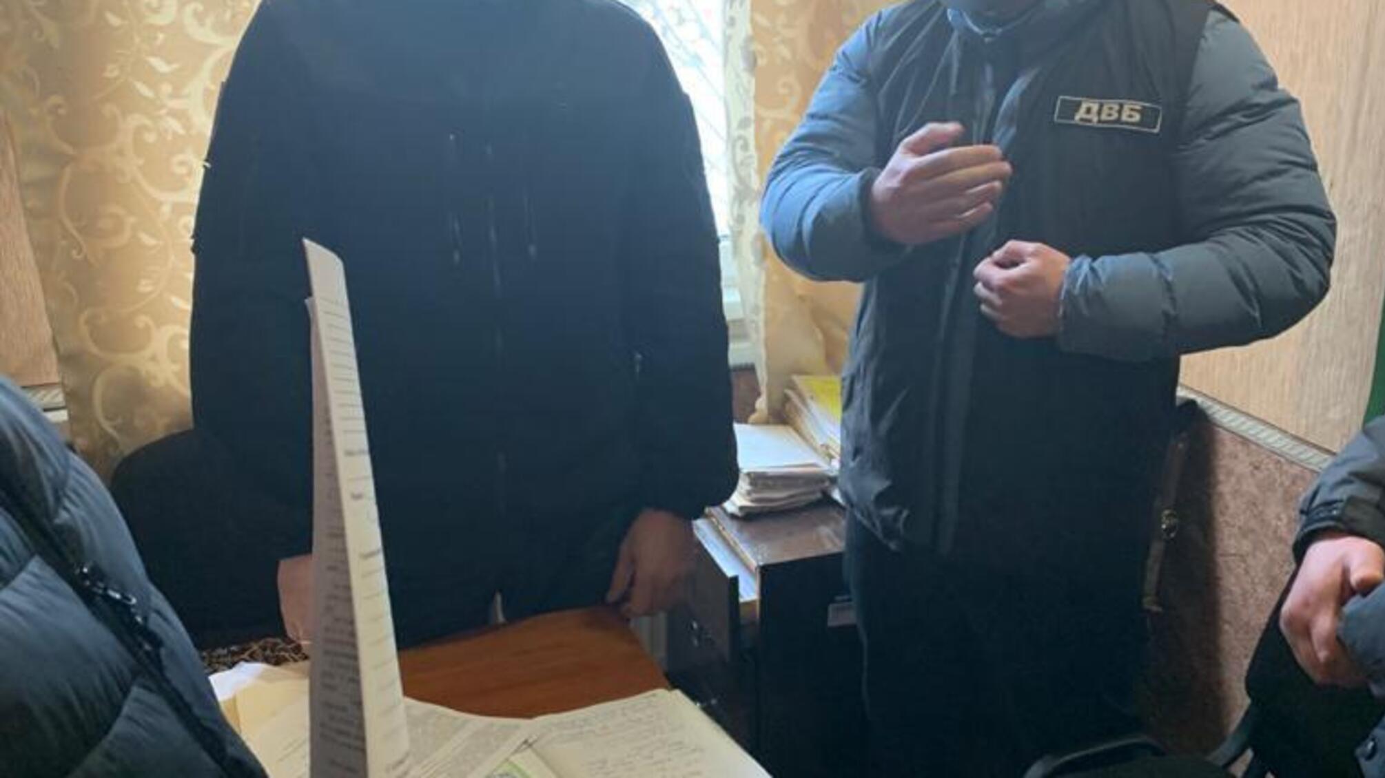 У Луганській області внутрішня безпека НПУ викрила поліцейського на хабарництві