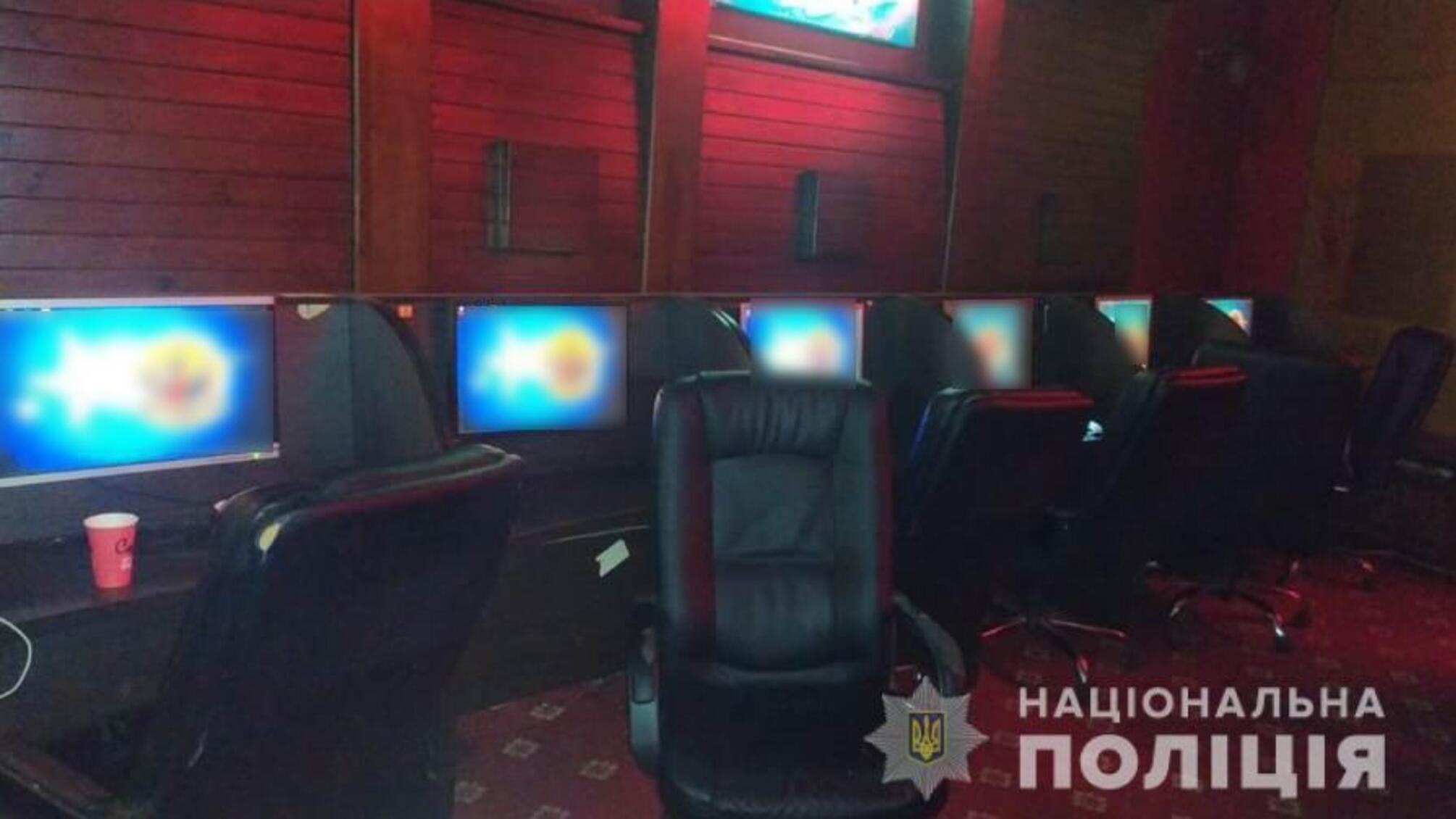В Одесі поліцейські припинили діяльність одразу чотирьох нелегальних гральних закладів