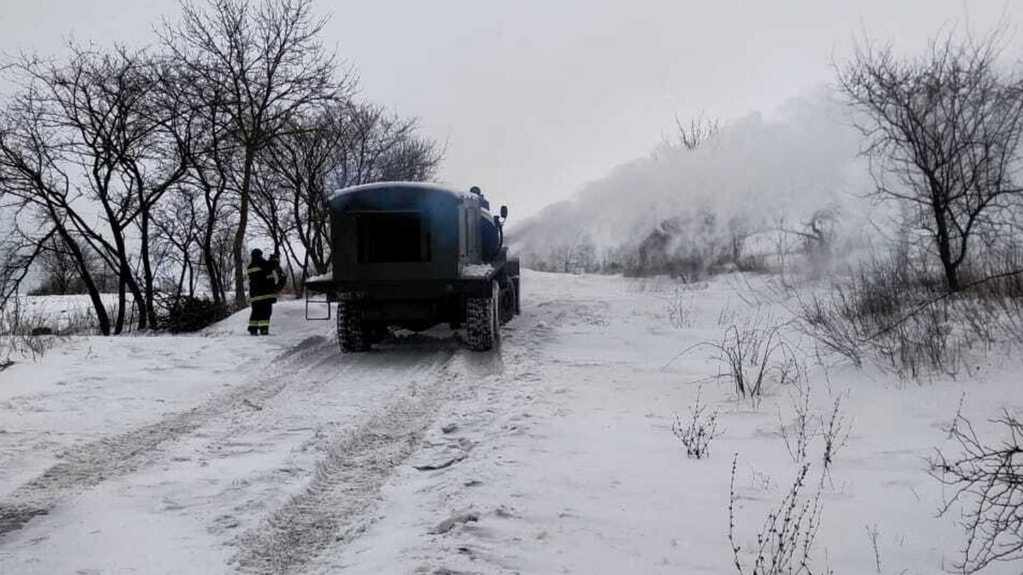 Для ліквідації наслідків снігових заметів на Івано-Франківщину прибула інженерна техніка ДСНС України
