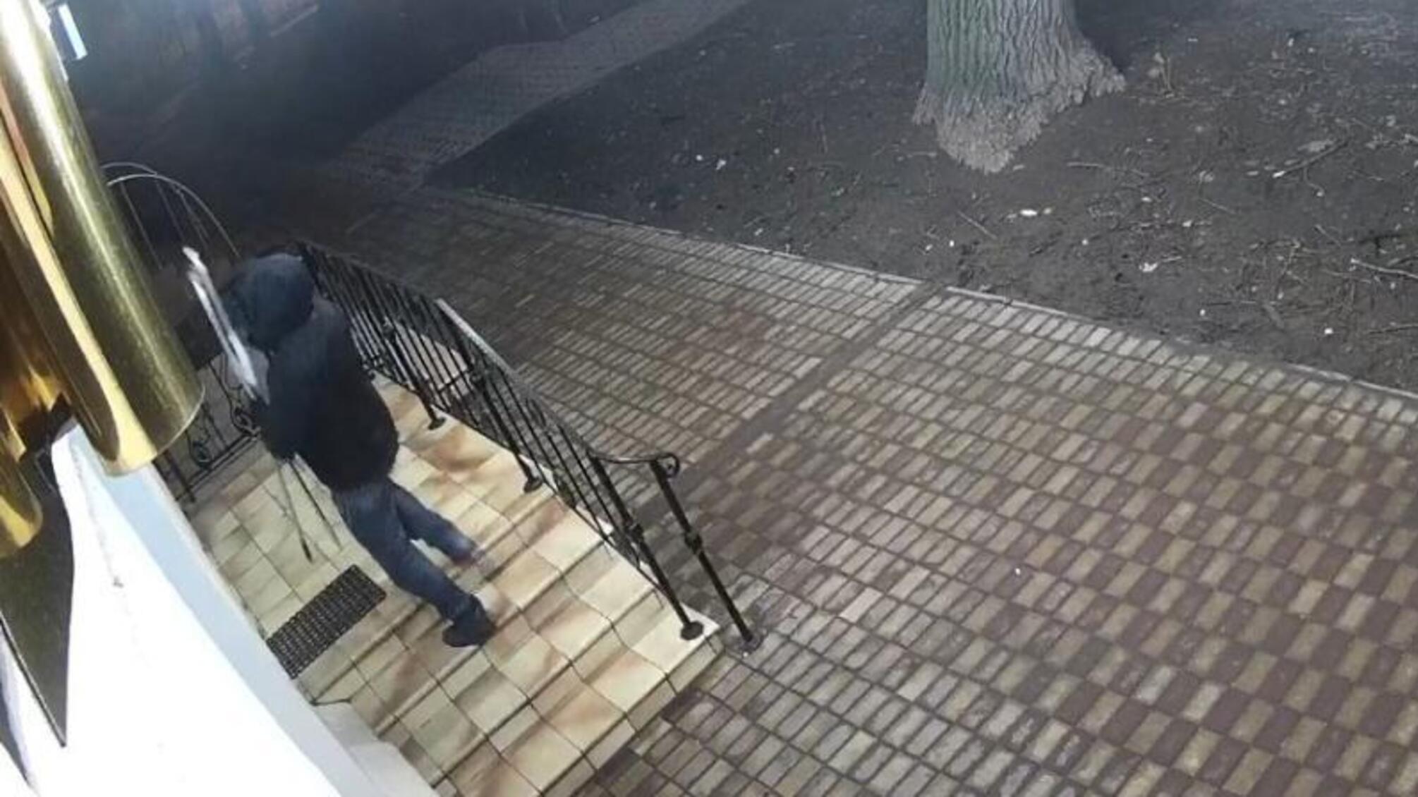 В Одесі поліцейські затримали чоловіка, який обікрав магазин оптичного обладнання більш ніж на мільйон гривень