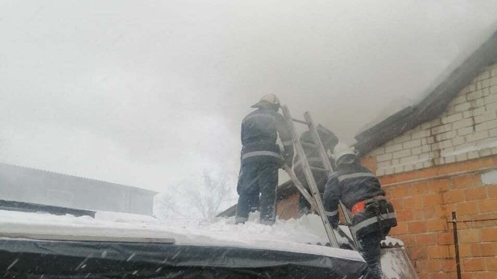 Сумська область: за минулу добу вогнеборці двічі ліквідовували загоряння житлових будинків