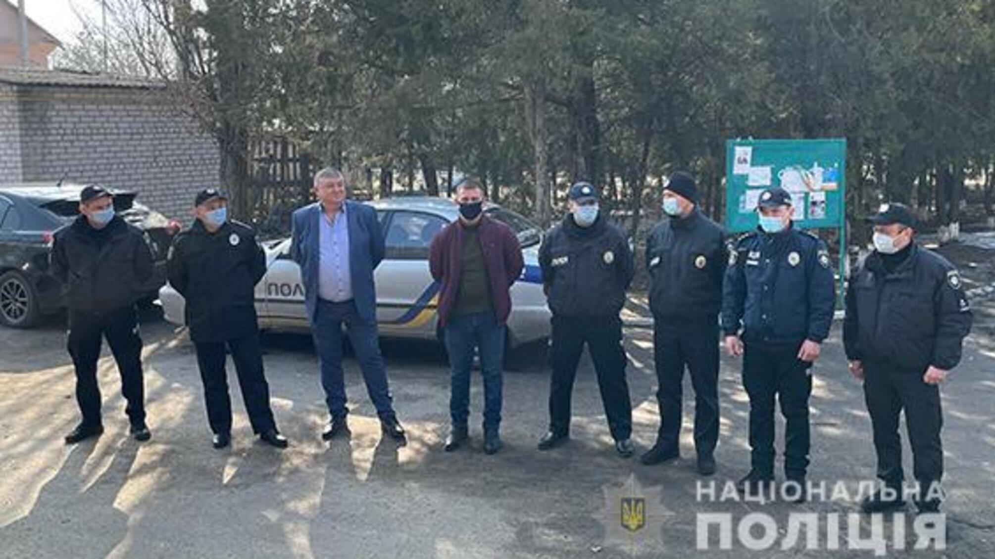 На Миколаївщині поліцейські офіцери громад отримали нові службові автомобілі