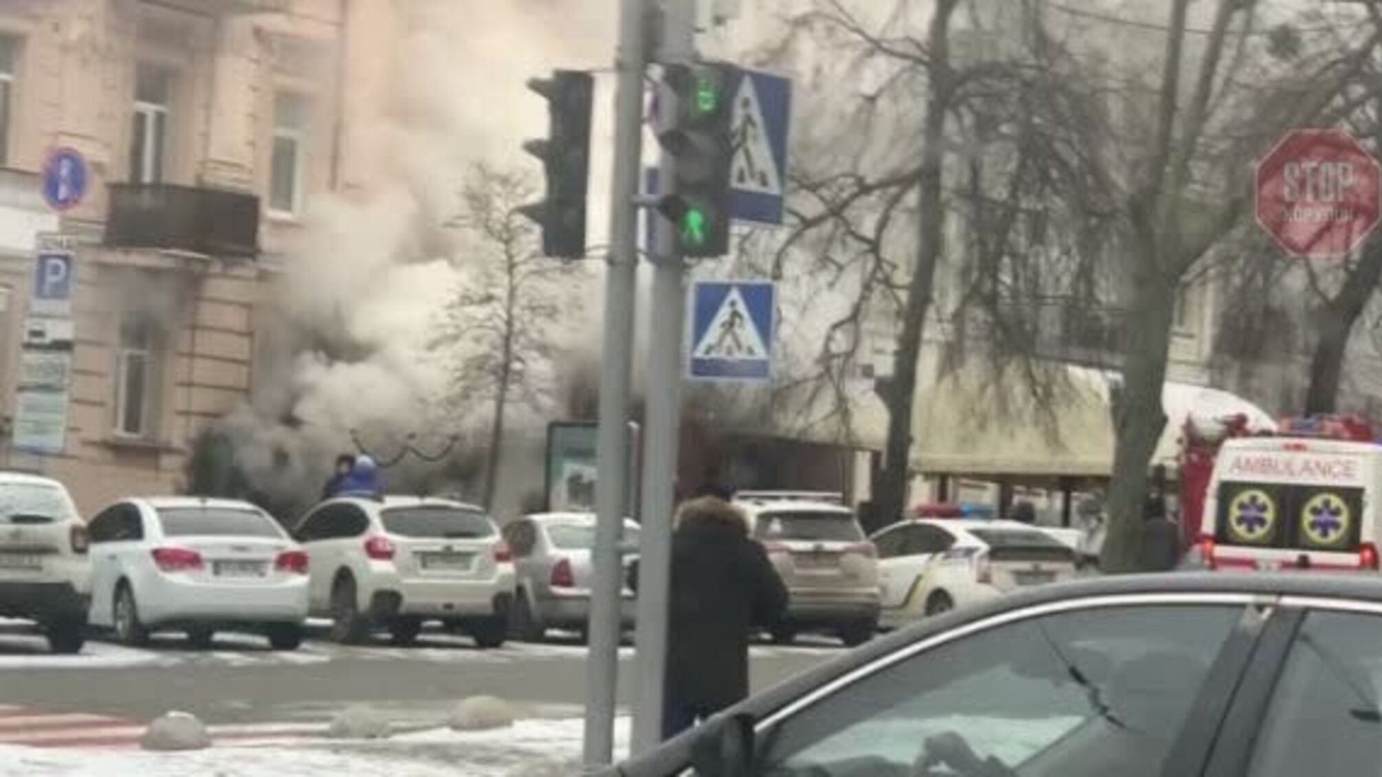 У столиці палає будівля поблизу БЦ 'Леонардо' (відео)