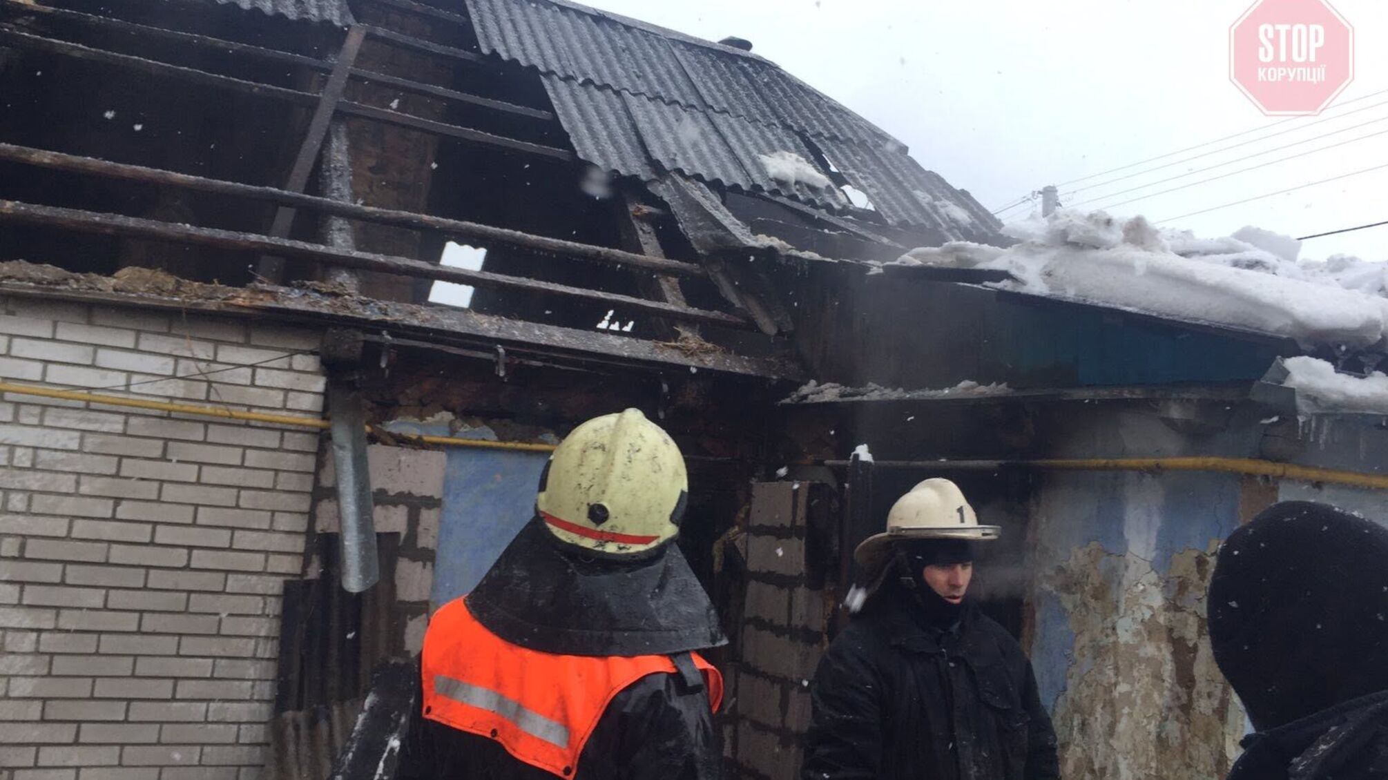 В результате пожара в частном доме под Киевом погиб 5-летний ребенок (фото)