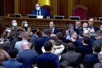 Депутат Лозинский предложил запретить журналистам телеканалов Медведчука входить в Раду после введение санкций