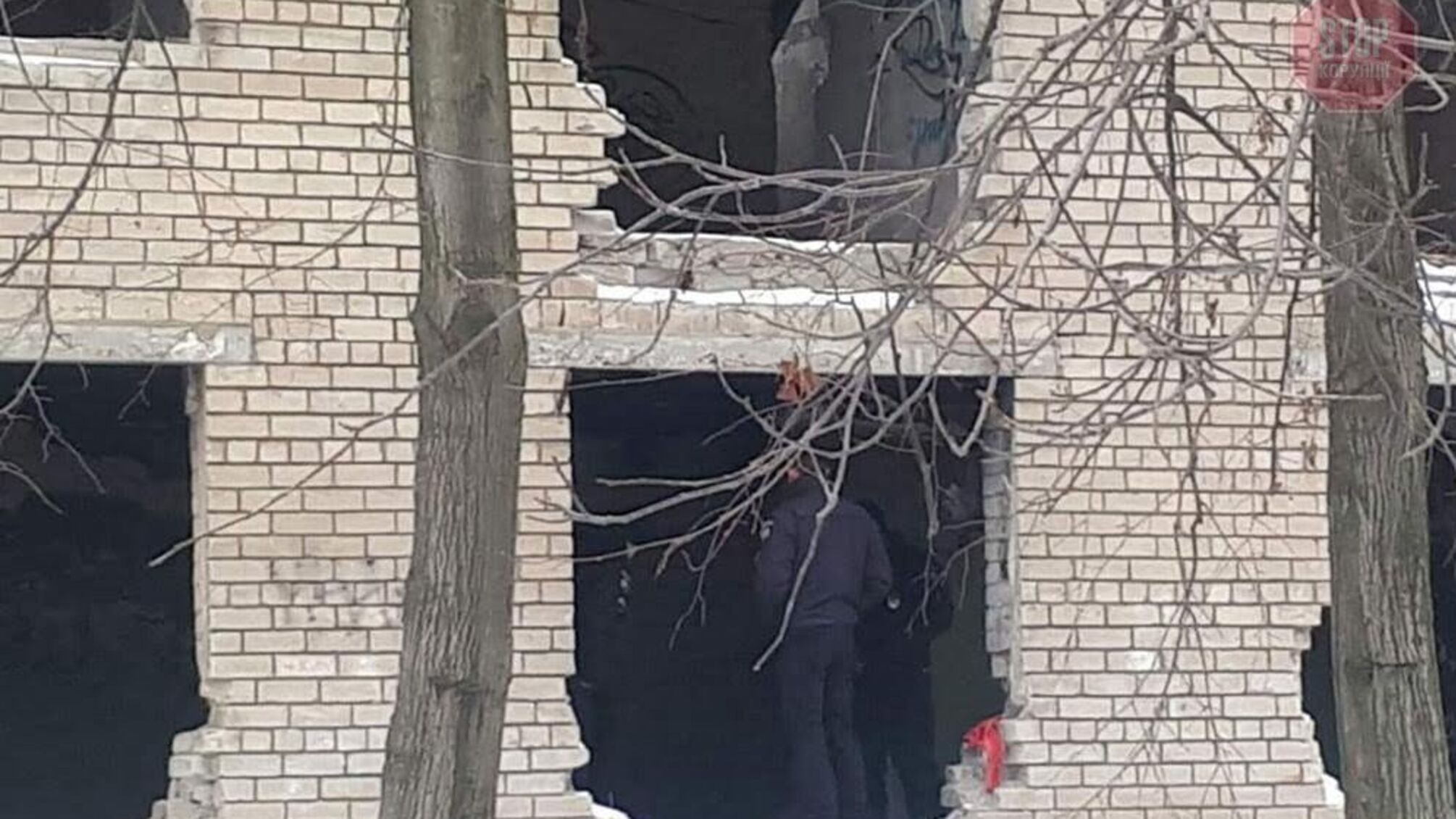 Угрожал пистолетом: в Запорожье задержали рецидивиста, ограбившего водителя (фото)