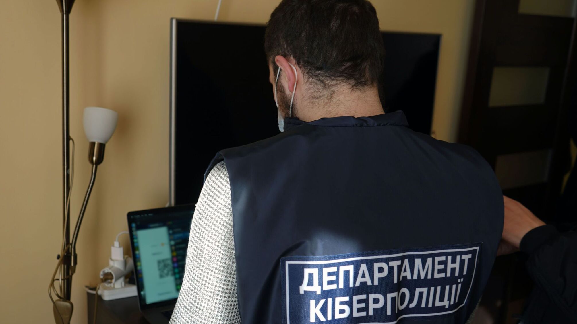 Кіберполіція припинила діяльність одного з найбільших у світі фішингових сервісів для атак на фінансові установи різних країн