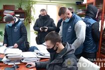 Нацполіція: Посадовці ''Укрзалізниці'' привласнили понад 4,5 млн грн (фото, відео)