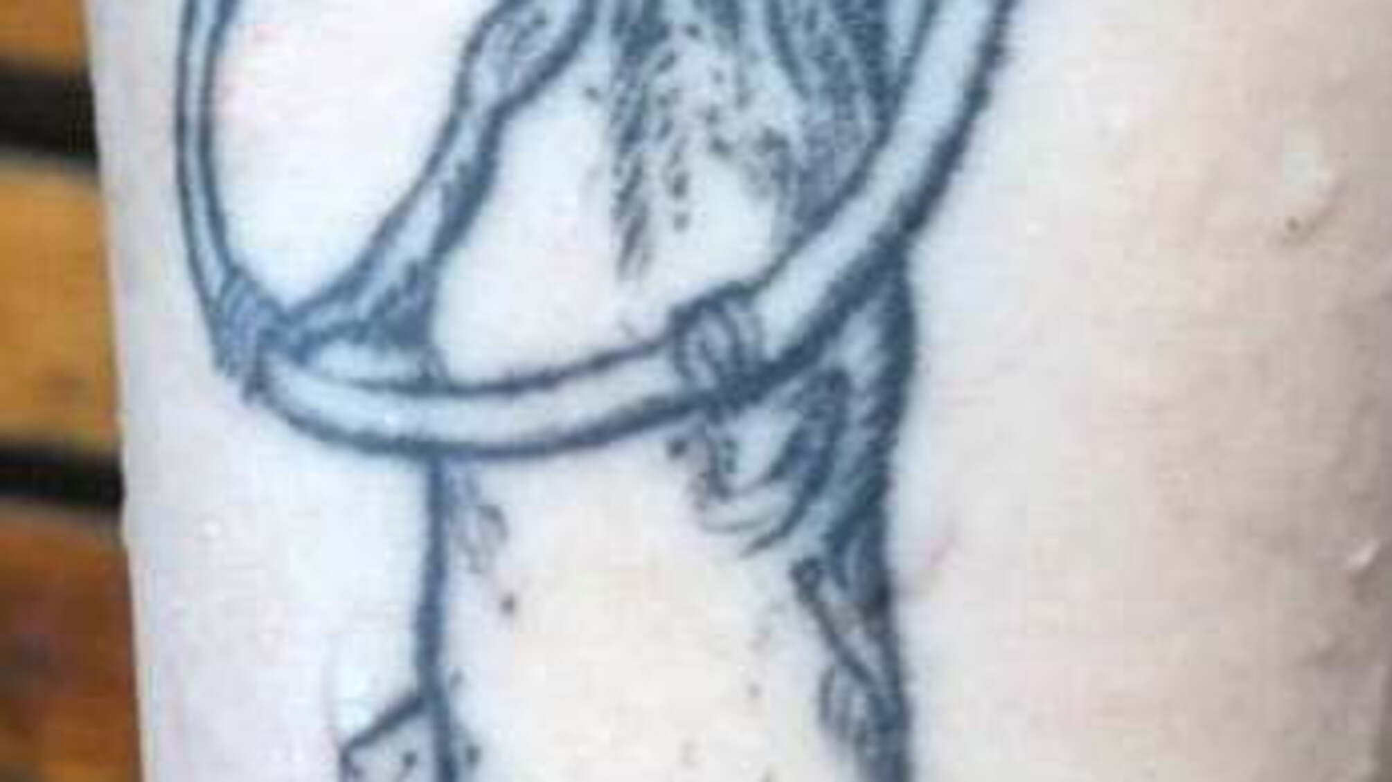 Поліцейські встановлюють особу загиблої внаслідок падіння з вікна багатоповерхівки у Львові