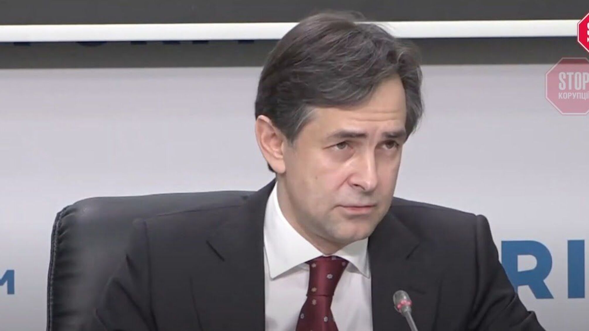 Любченко пообещал разобраться с Декларацией Анеса