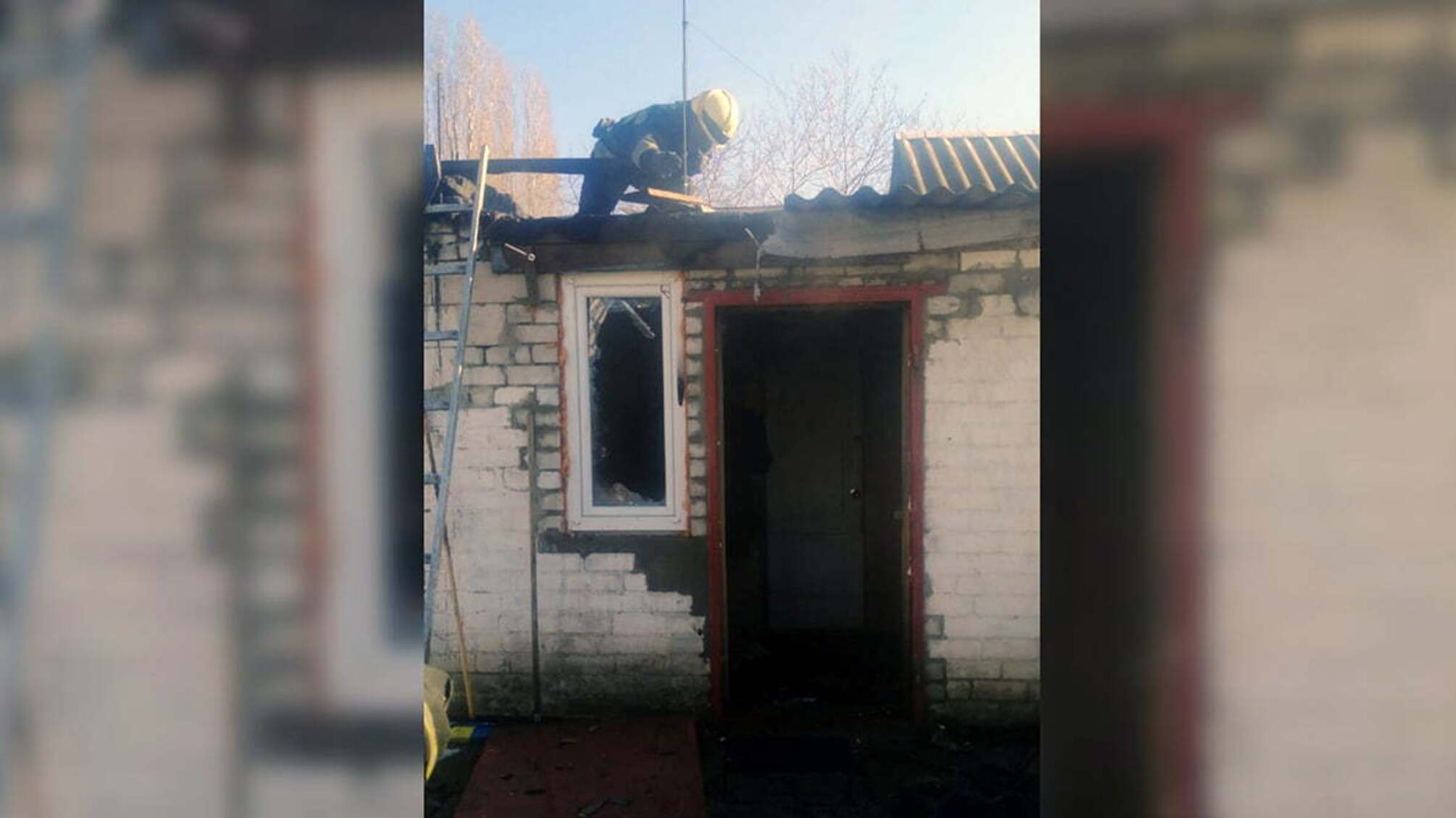 м. Дніпро: вогнеборці ліквідували пожежу в приватному секторі