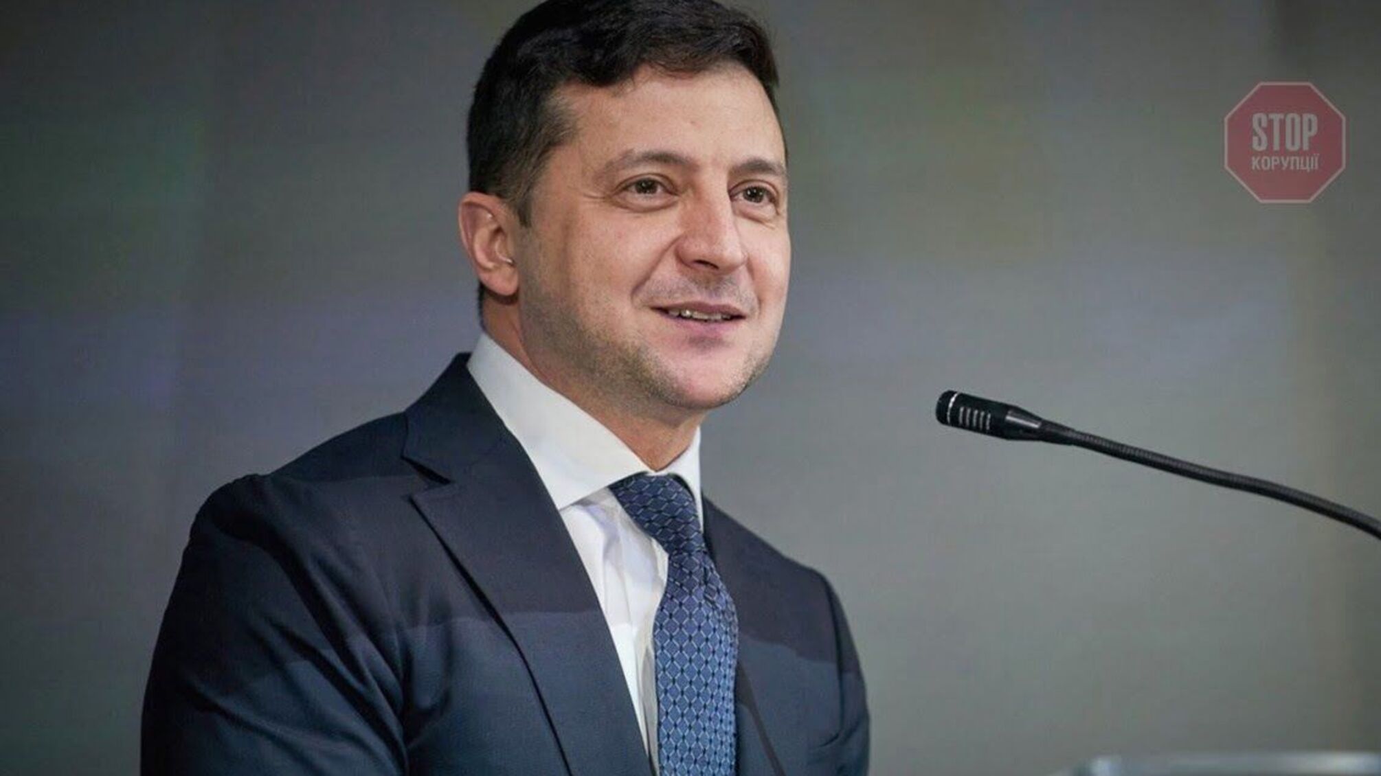 “Ми розпочнемо щеплення якомога швидше”, — Зеленський прокоментував прибуття першої партії вакцин в Україну