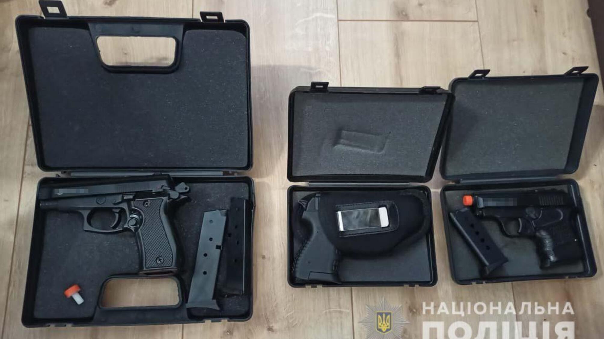 Під час спецоперації поліцейські затримали чоловіка за постачання зброї та боєприпасів на Дніпропетровщину