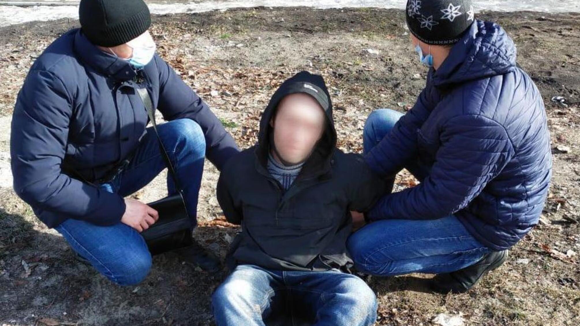 Сумські правоохоронці виявили та затримали телефонного «мінера»